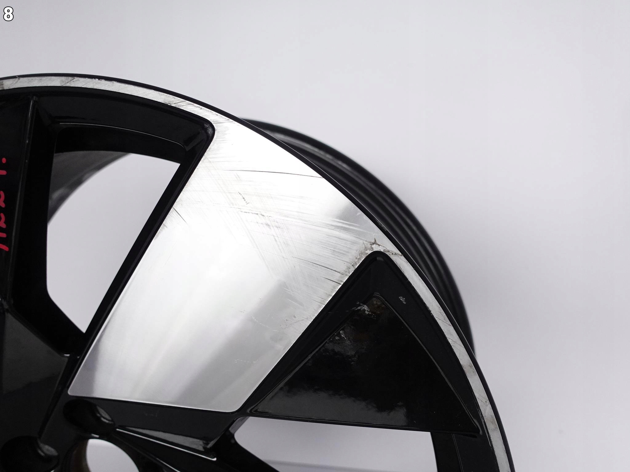 VOLVO XC40 disk 8JX20 ET50.5 5X108