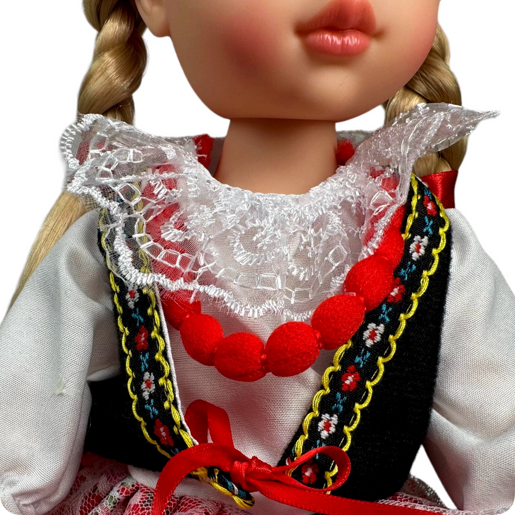 LALKA KRAKOWIANKA W STROJU LUDOWYM BOBAS INTERAKTYWNA MÓWI ŚPIEWA WŁOSY Minimalny wiek dziecka 3