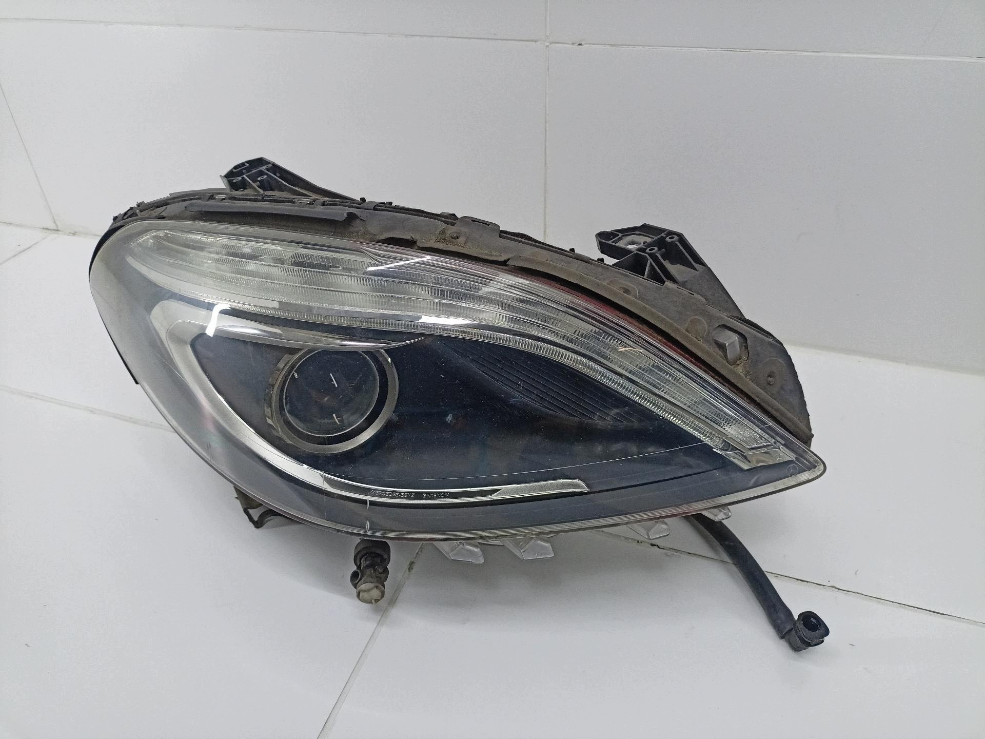 light front right side Mercedes-Benz B W246 2013 A2468207461