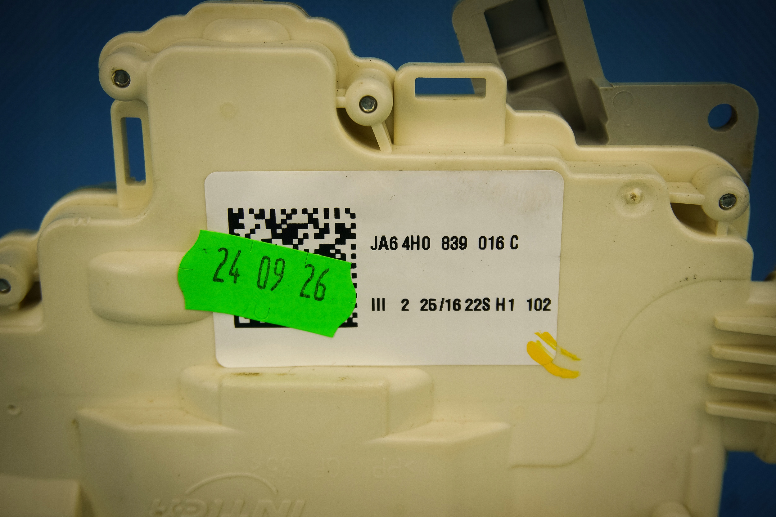 lock door rear part right Audi A8 S8 4H 4H0839016C