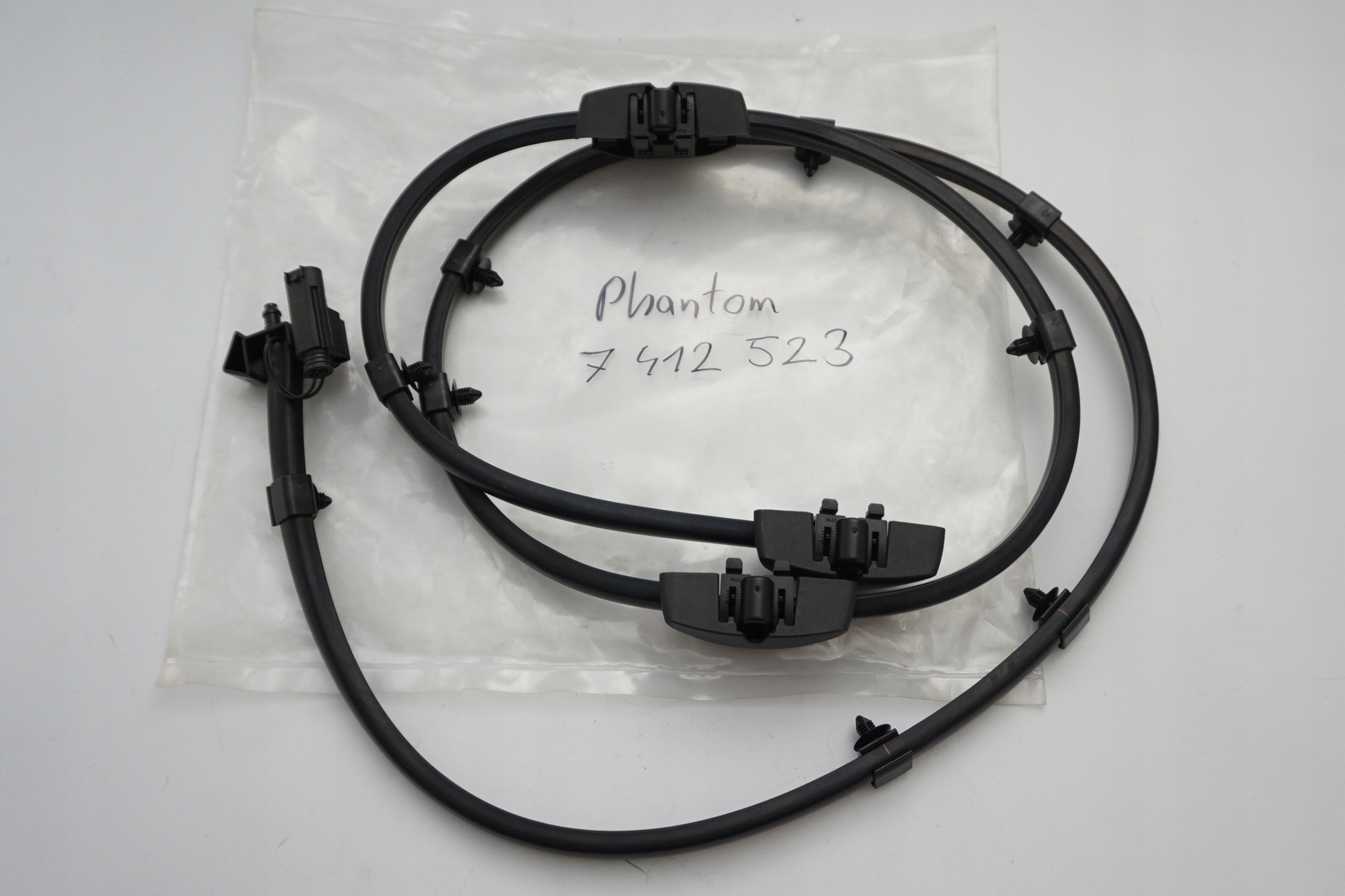 7412523 - Rolls Royce Phantom шланг омывателя