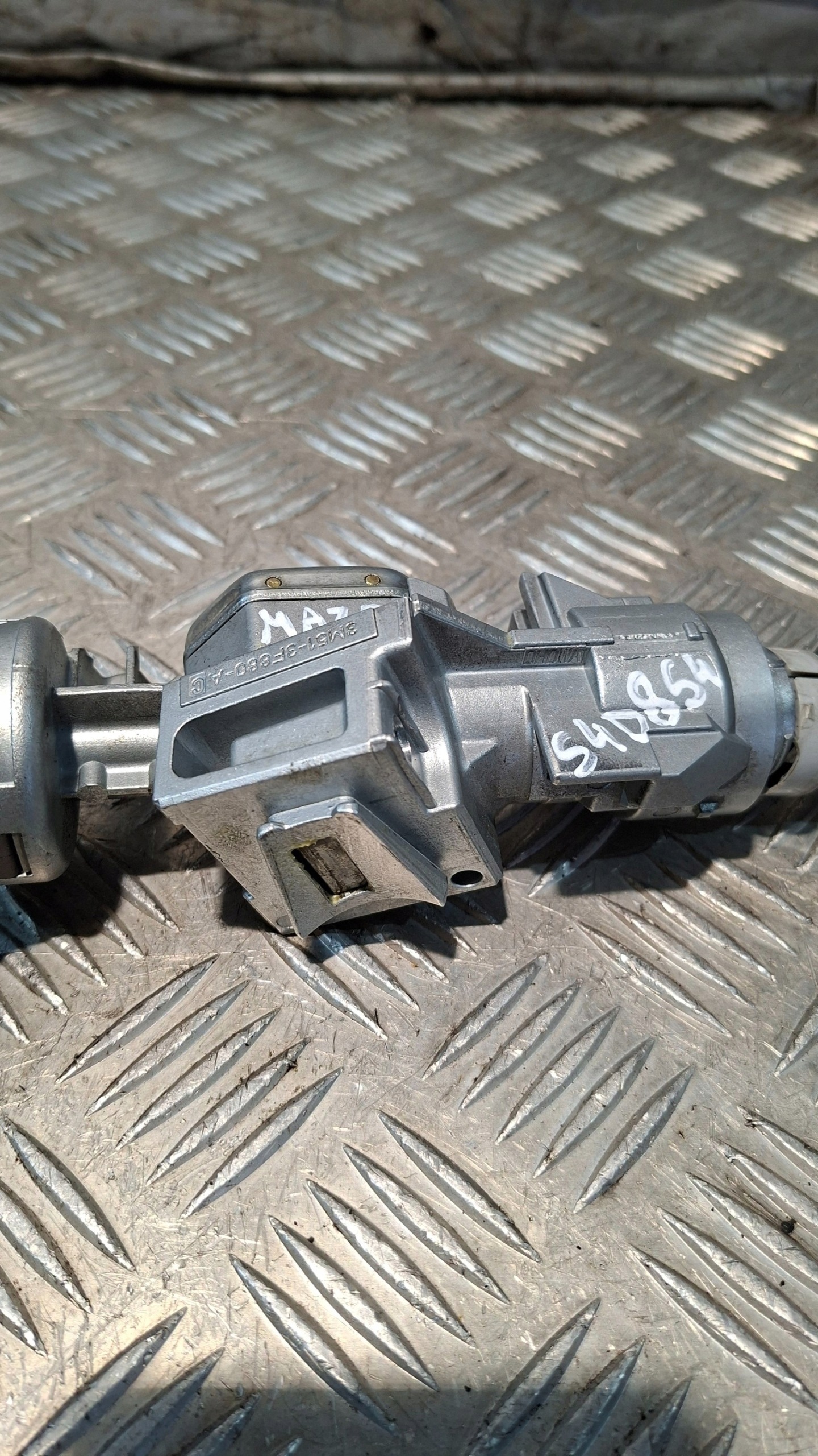 ignition Z KLUCZYKIEM MAZDA 3 BK