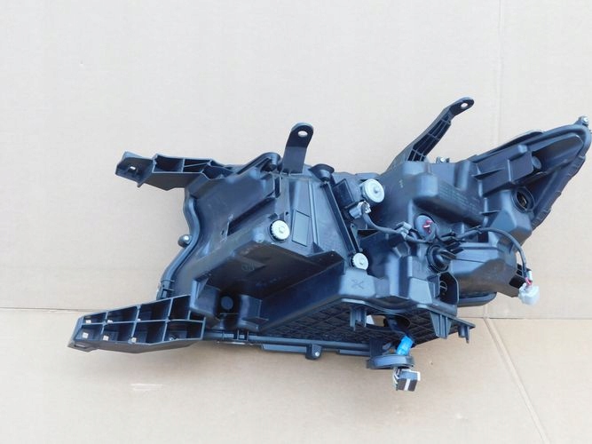 LAND CRUISER 150 FULL LED LIFT reflektor prawy Typ samochodu Samochody osobowe