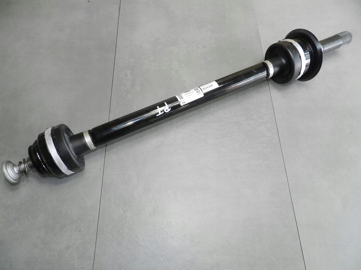 BMW M5 F90 semi-axis right rear part 7856936