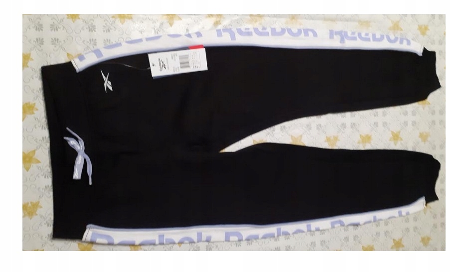 Spodnie Reebok dziewczęce r.152 czarne-wrzos-białe