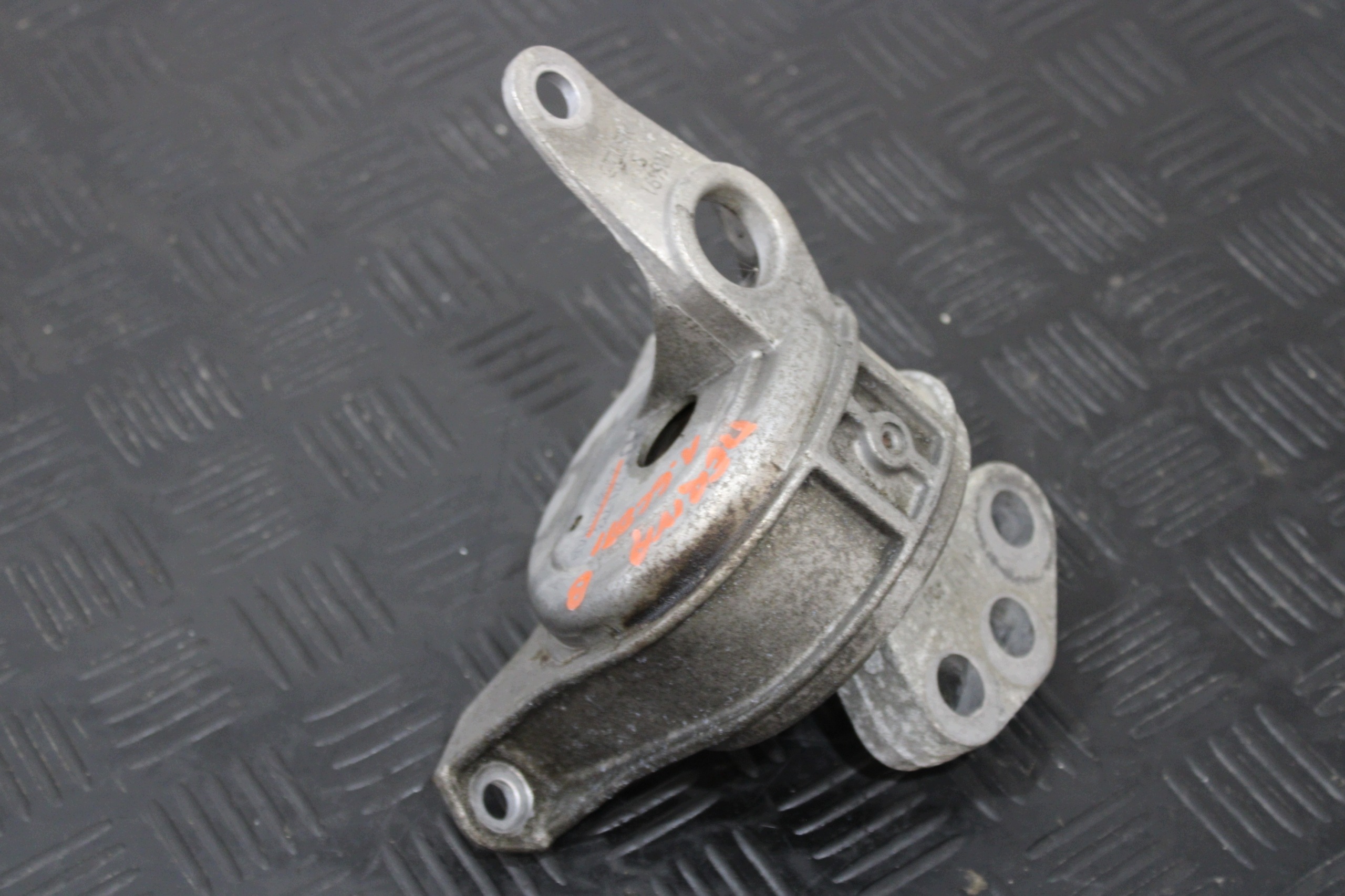 holder engine mount 13271773 OPEL MERIVA B LIFT 1.6 CDTI