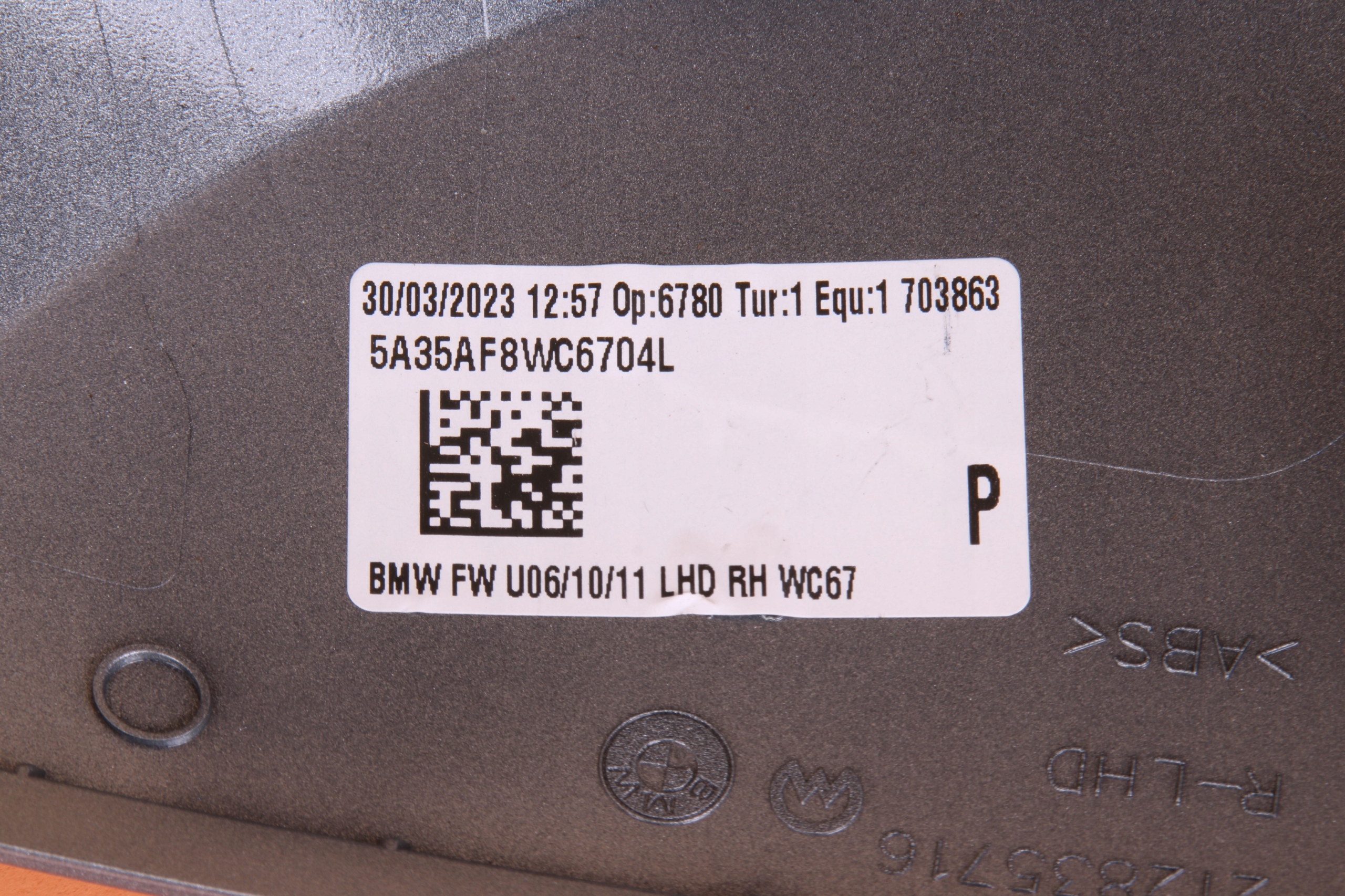 BMW X1 U11 2 U06 obal zrcadla pravá C67