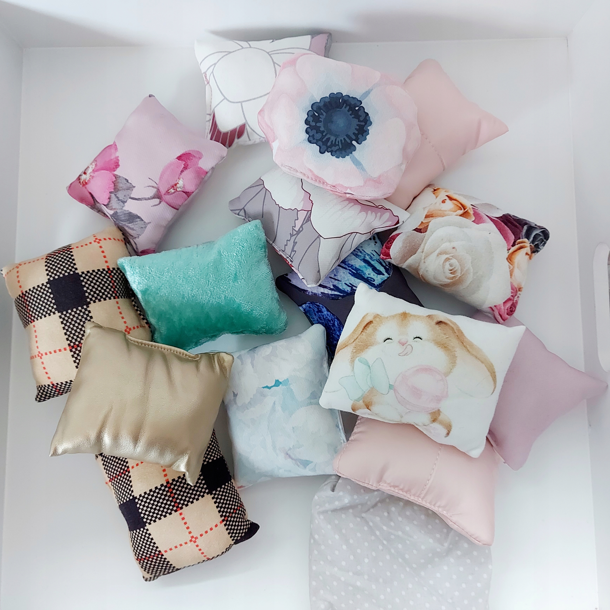 Poduszka dla lalki - NIESPODZIANKA Kod producenta poduszka niespodzianka