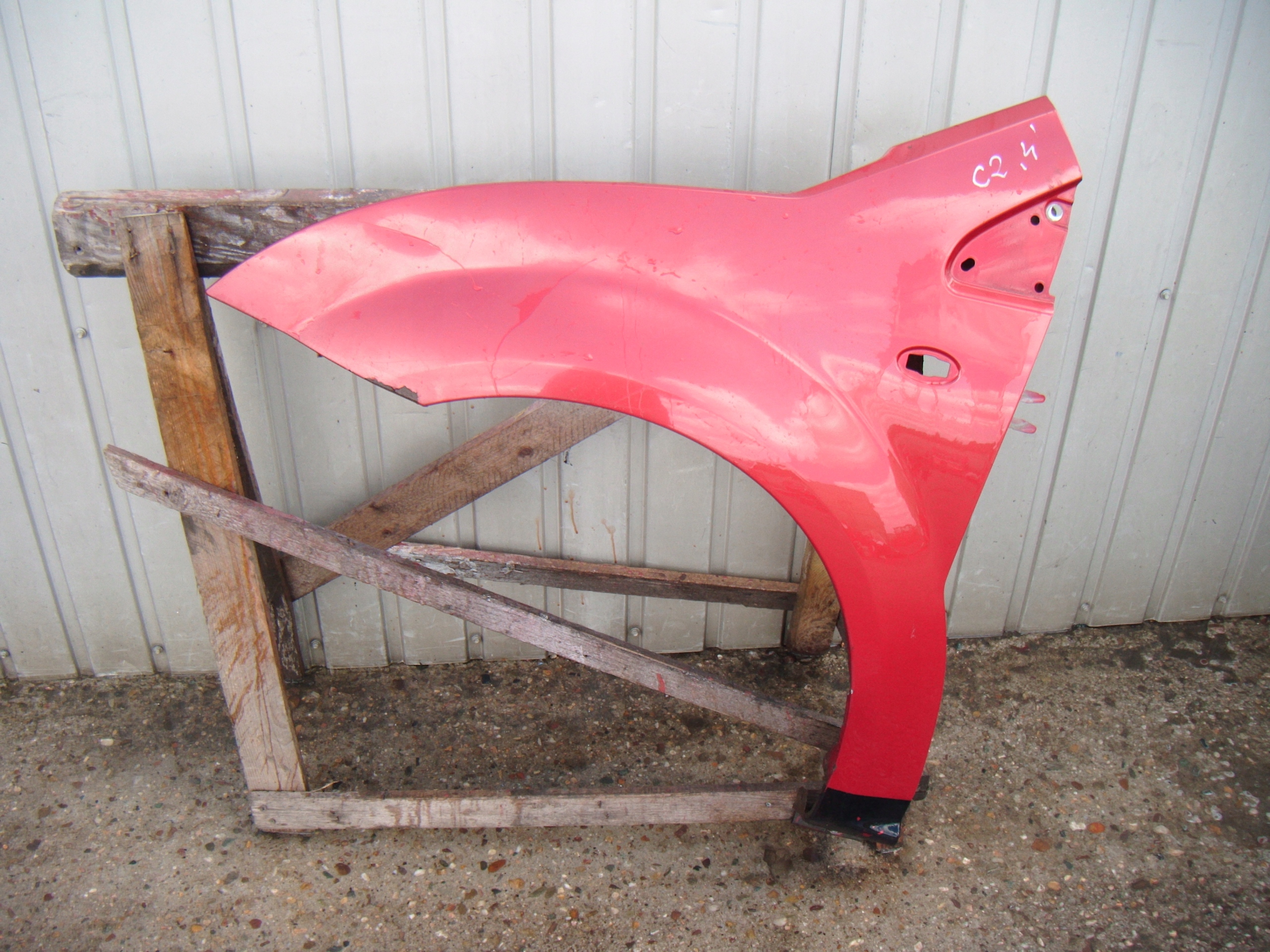 CITROEN C2 2003 - 2009 1.4 B BŁOTNIK LEWY PRZÓD LEWY PRZEDNI KOD LAK: EKQD