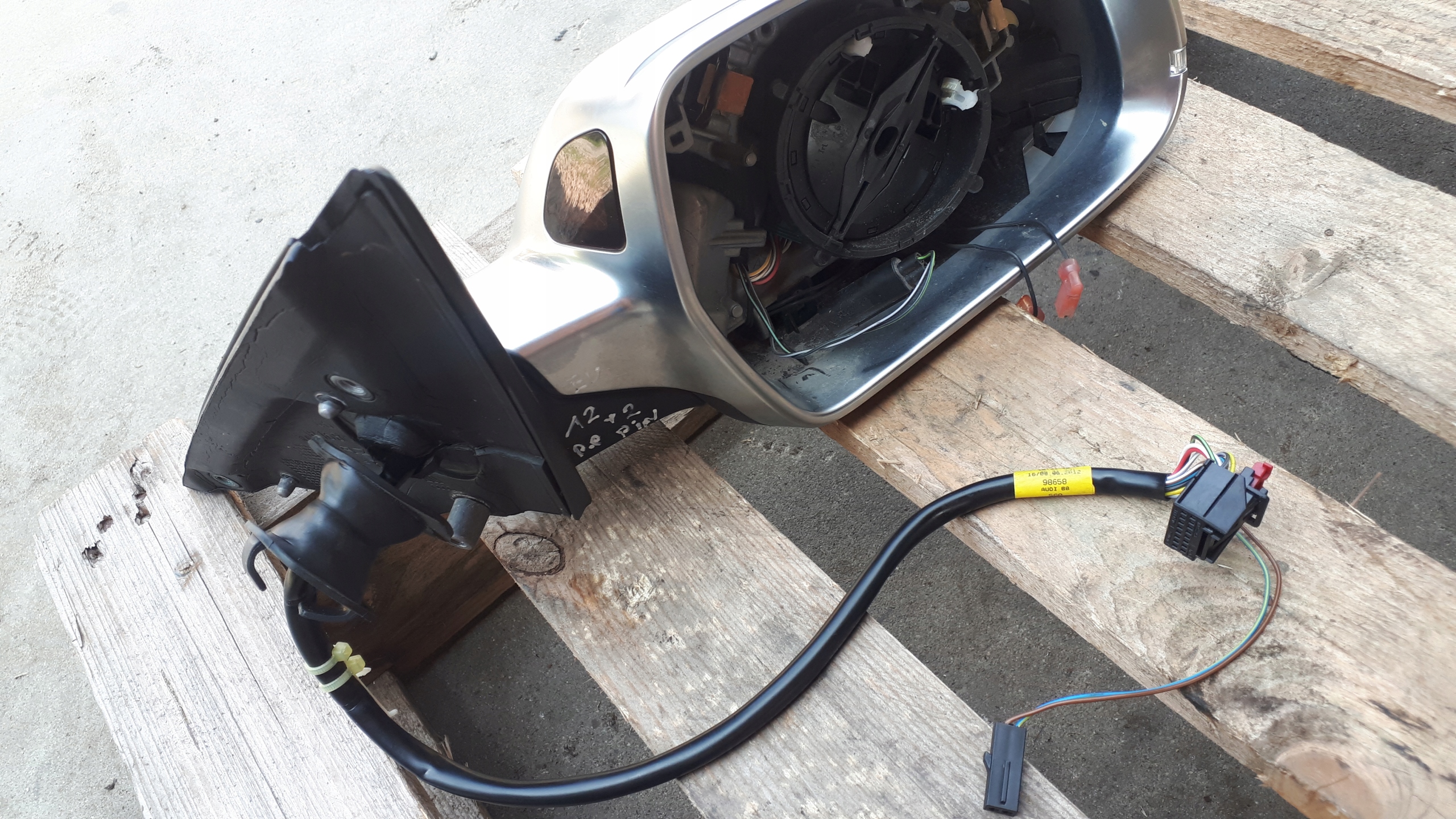 S4 B8 LIFT A4 mirror right front SKLADANE 14PIN