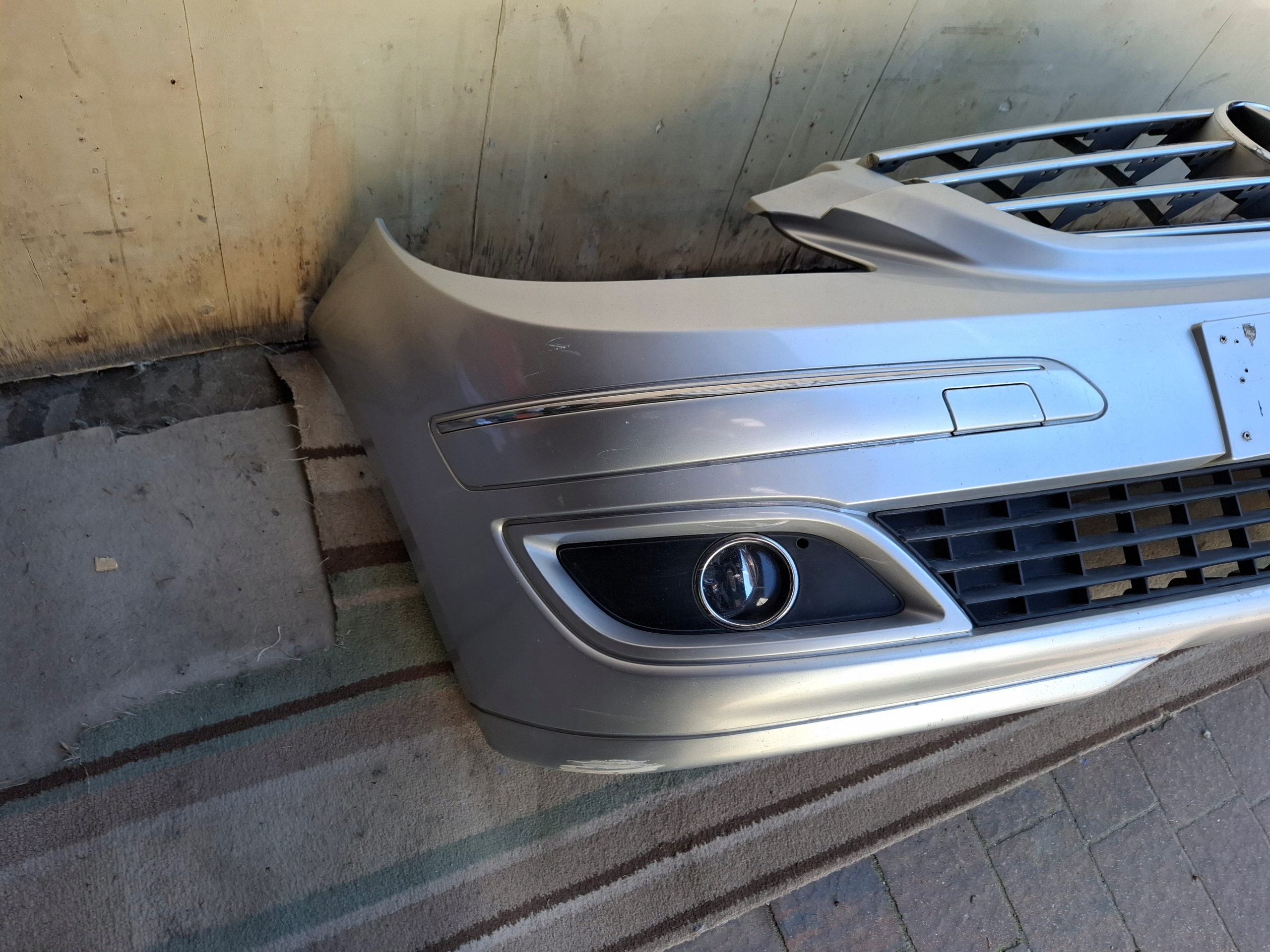 MERCEDES B KLASA W245 W169 05-08 front bumper front SREBRNY