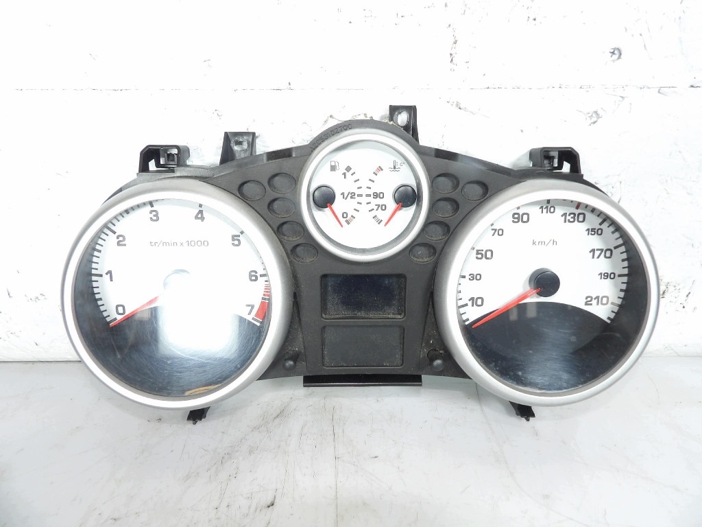 PEUGEOT 207 1.4B dials A2C53065547