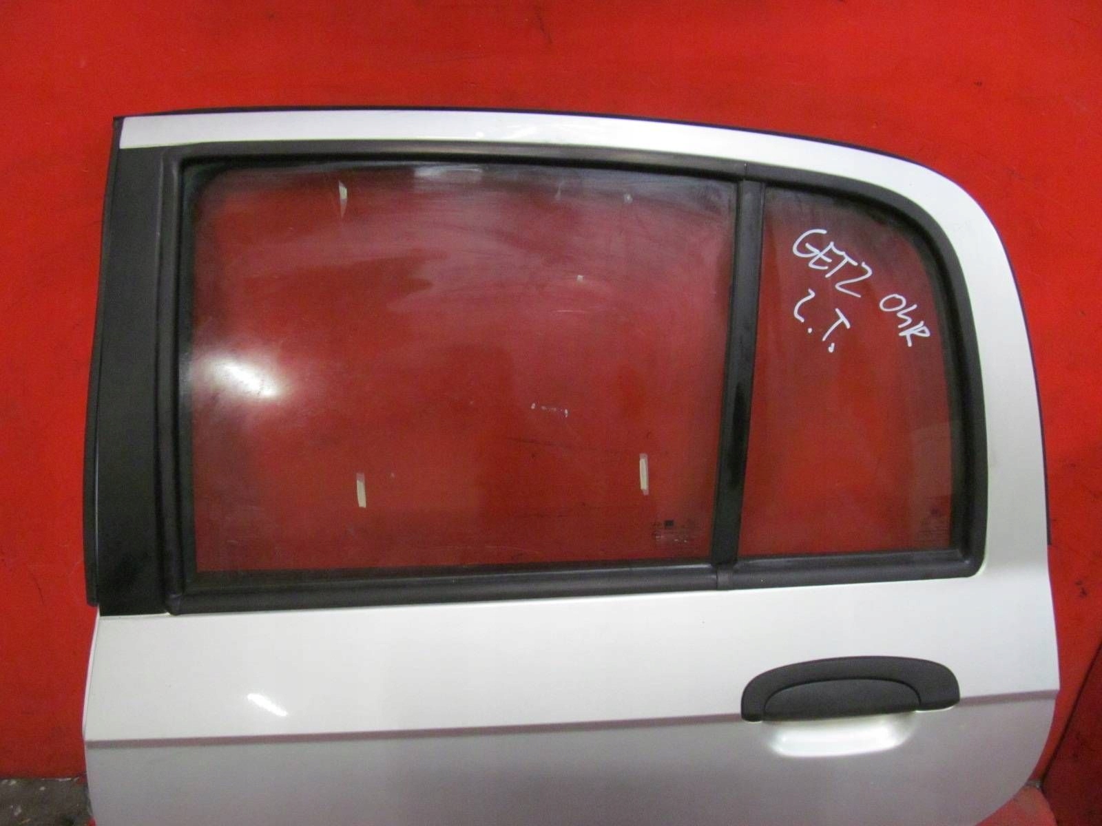 HYUNDAI GETZ TB 5D Tür links heck hinten silberne CS