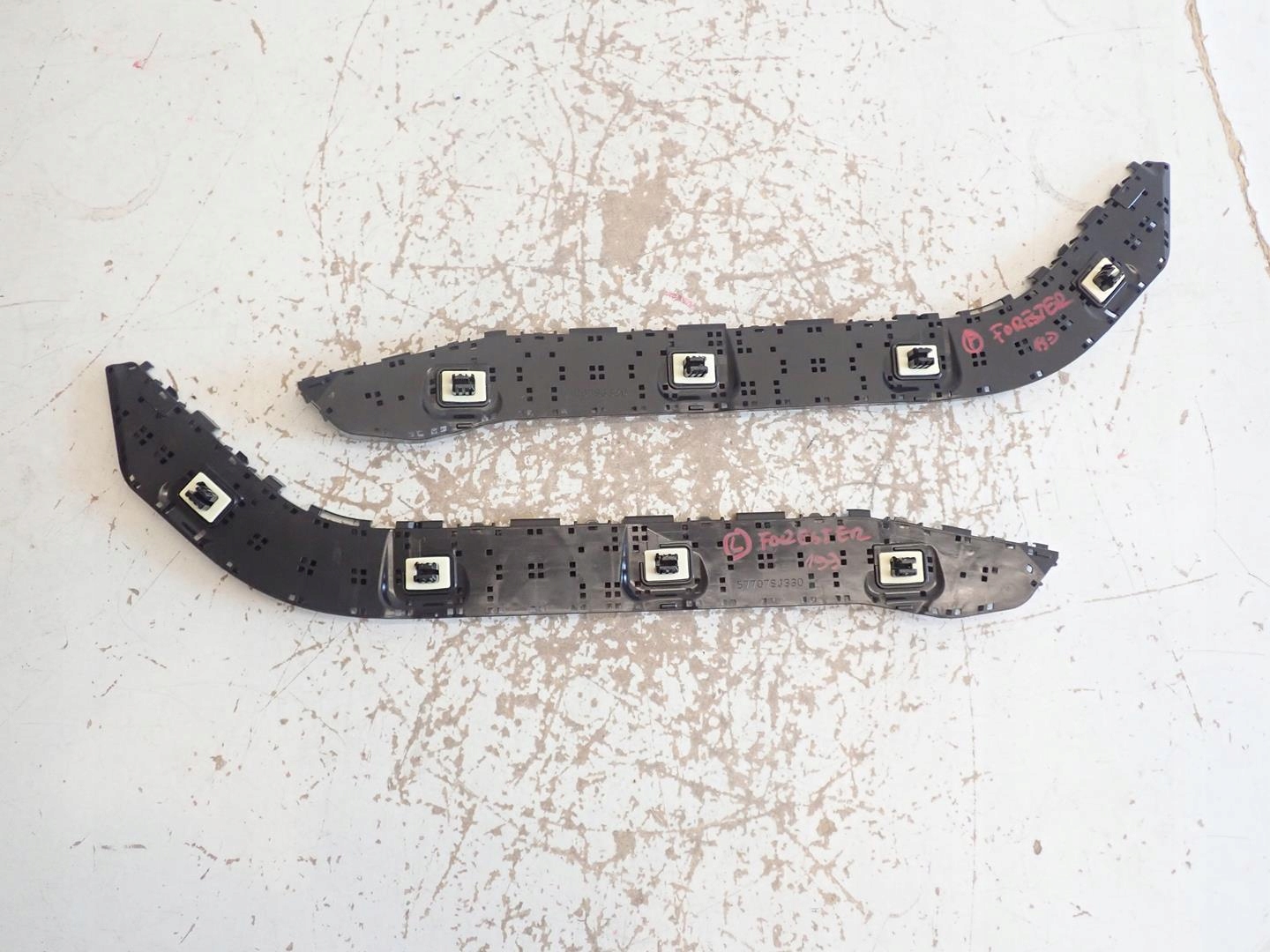 bumper bracket left rear part SUBARU FORESTER 2019