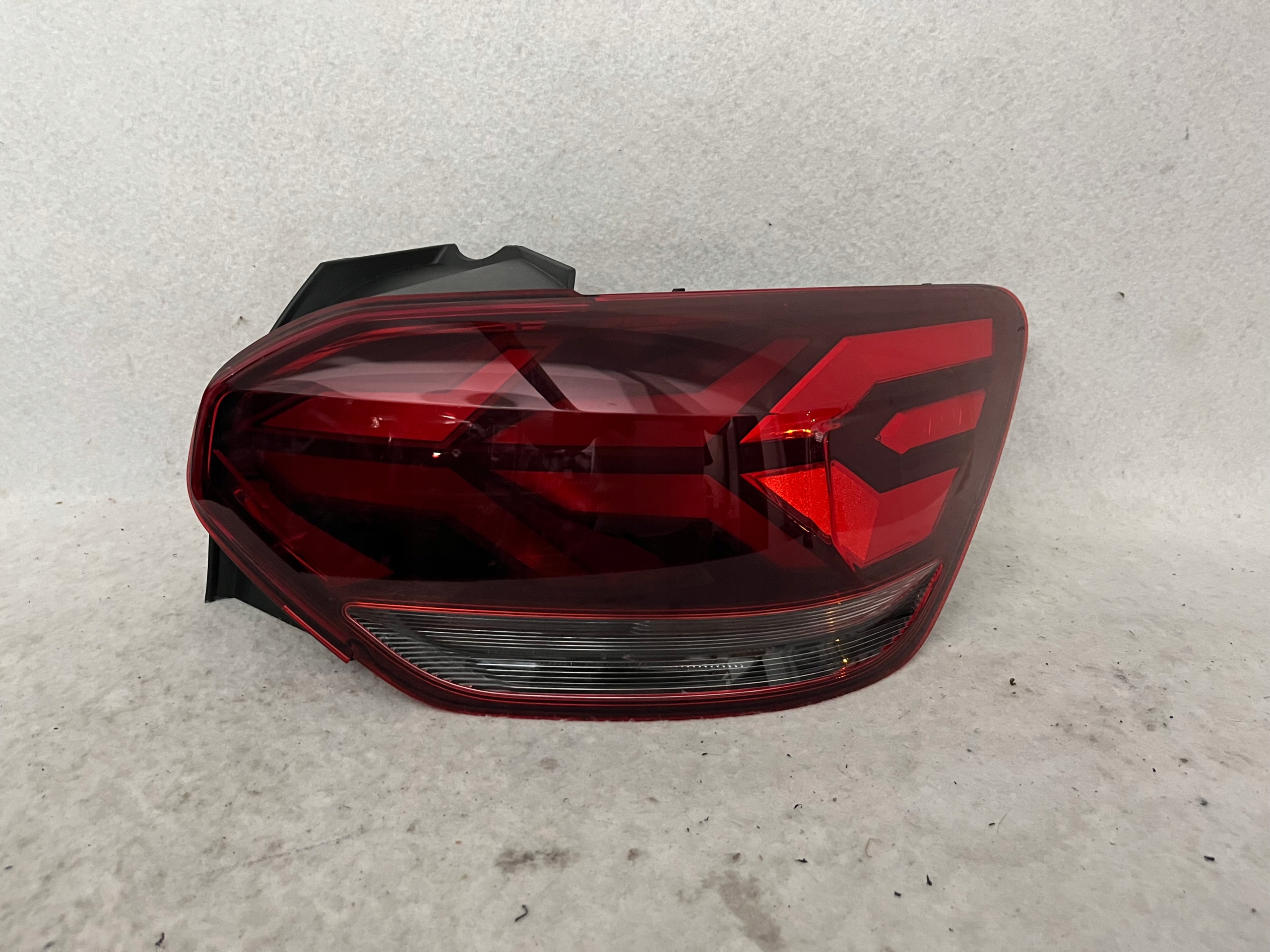 LAMPA TYŁ TYLNA PRAWA DACIA SANDERO III 3 LED 265509530R EUROPA