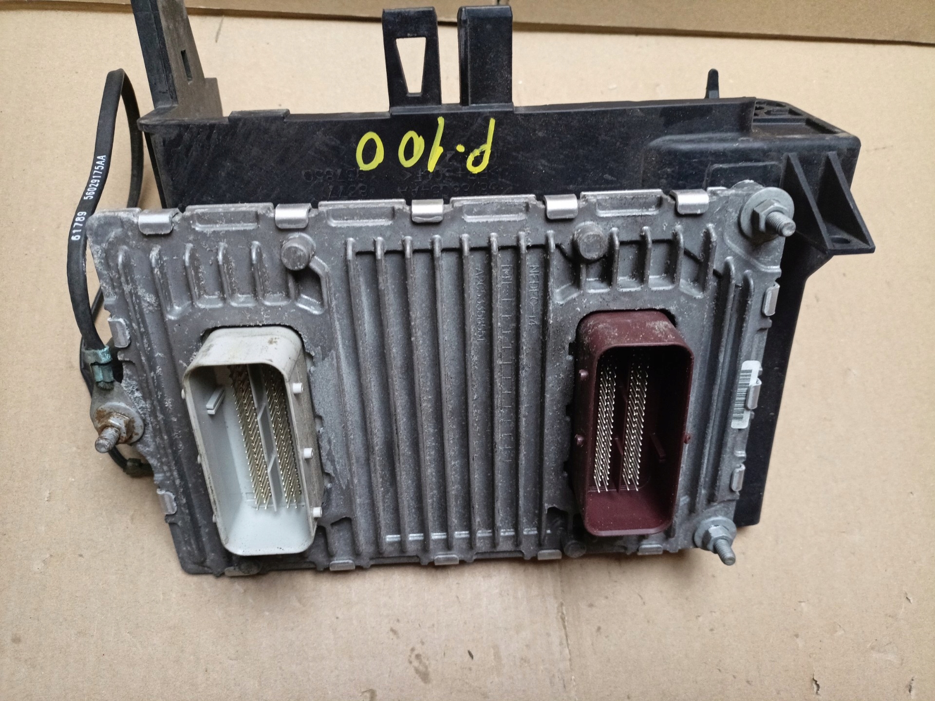 control unit of the engine Jeep Cherokee 5 2014 P68103815AM