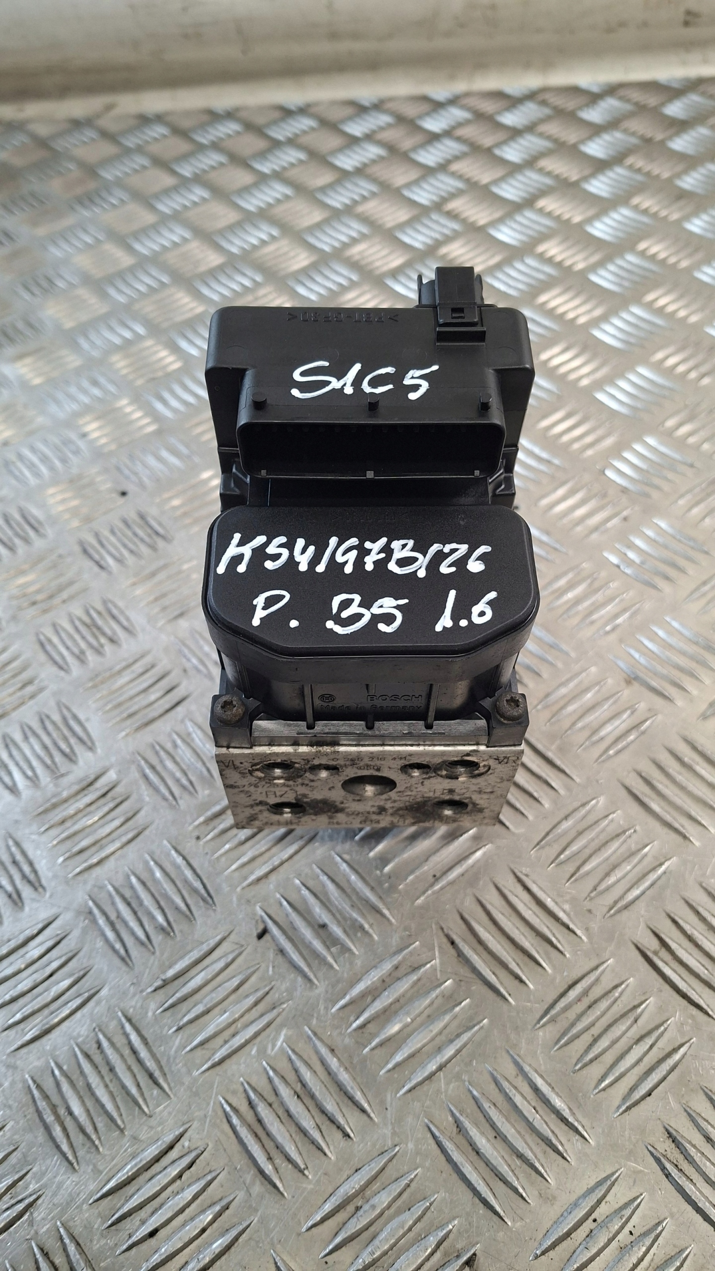 Pompe ABS VW PASSAT B5 1.6