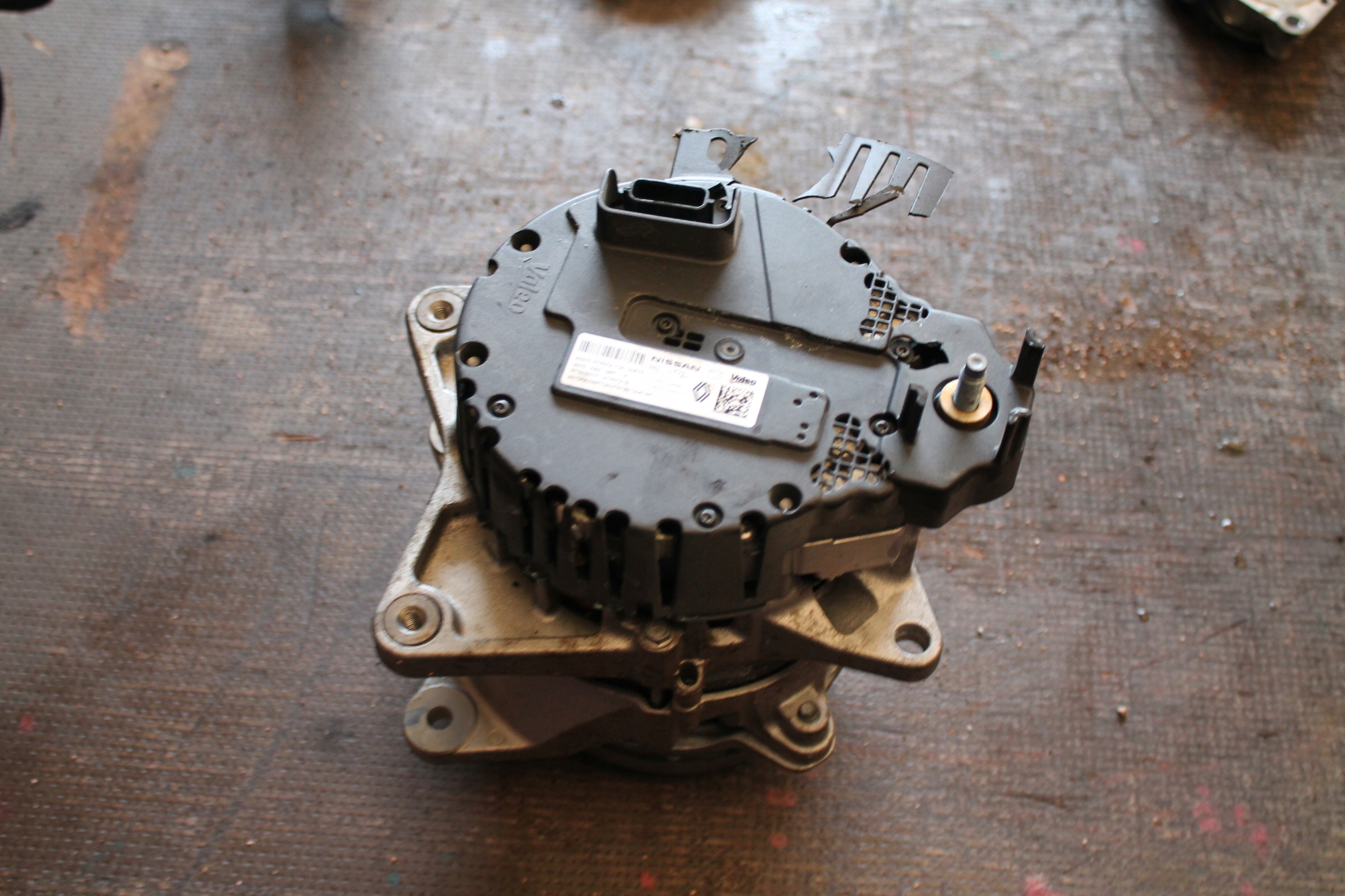 4284. ALTERNATOR NISSAN RENAULT 2310A8238R