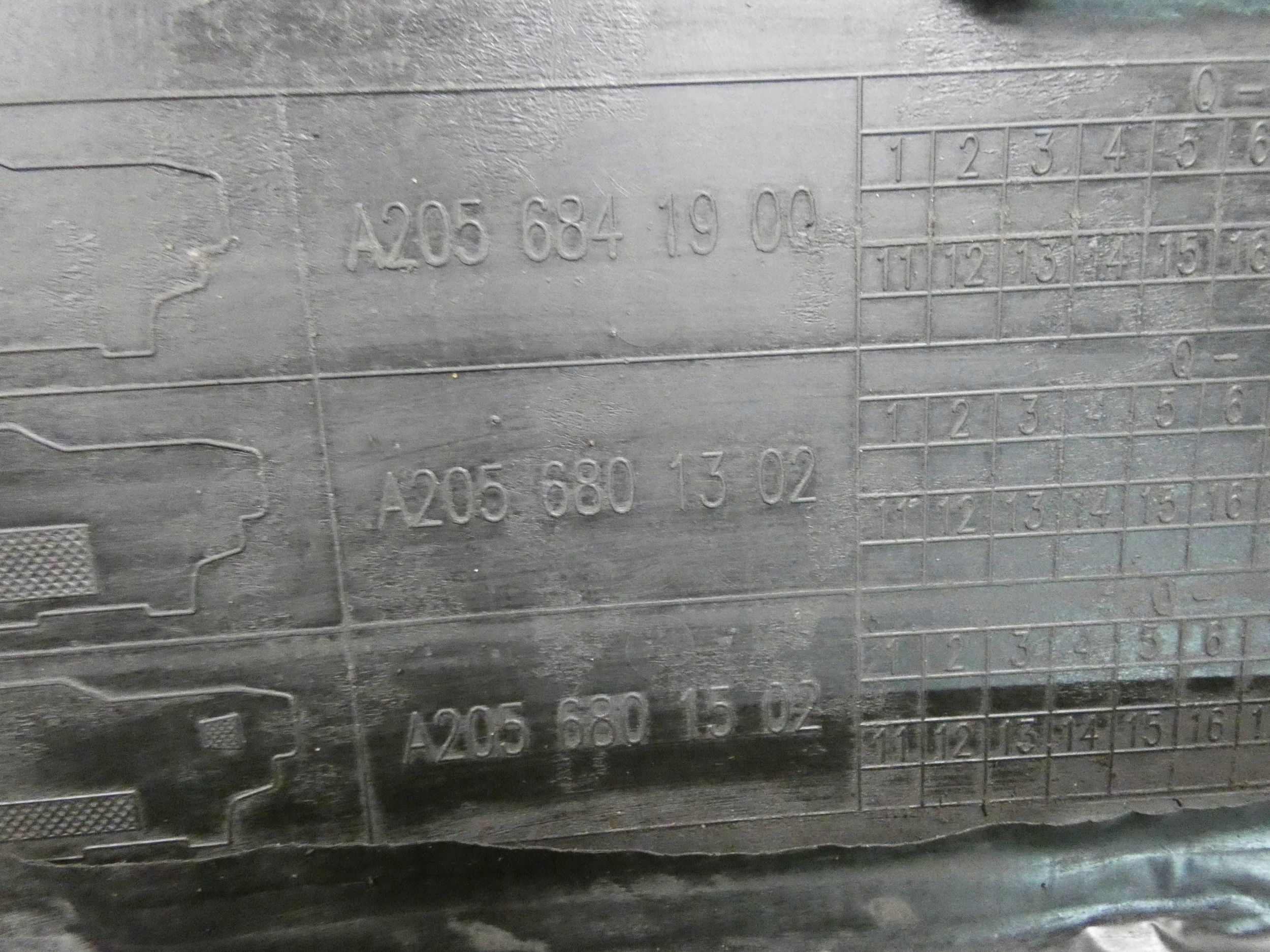 MERCEDES C KLASA W205 cover chassis lower left