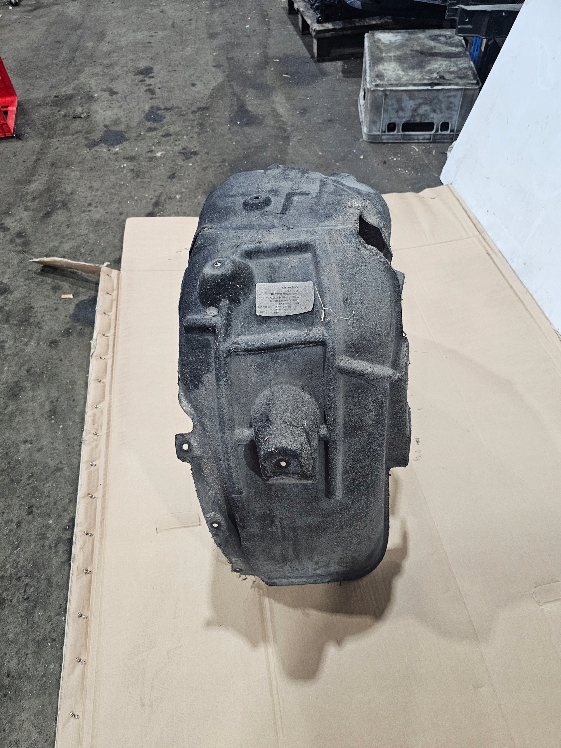 mudguard left rear part AUDI A3 8V CABRIO 8V7810171