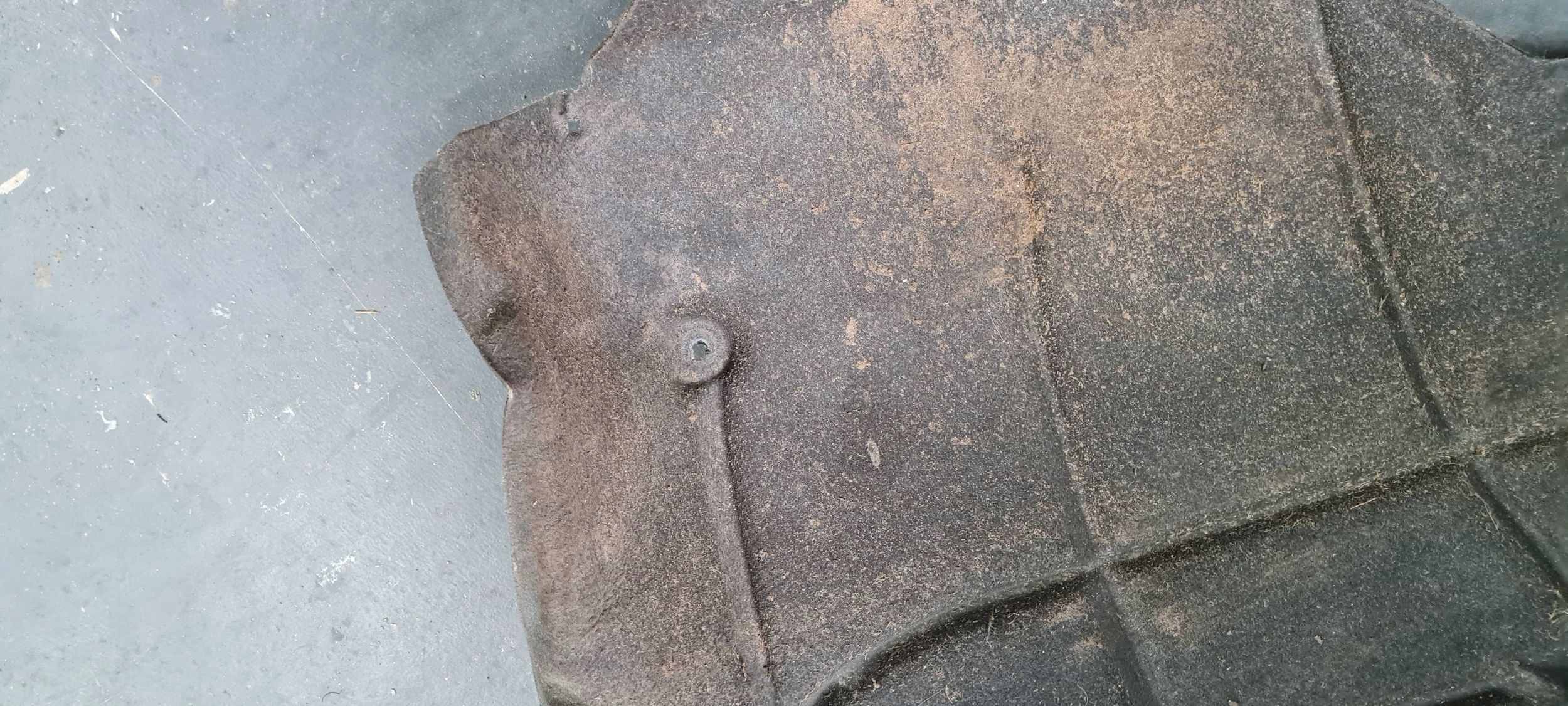 SQ5 80A Q5 LIFT mudguard left left front part rear MATERIAL