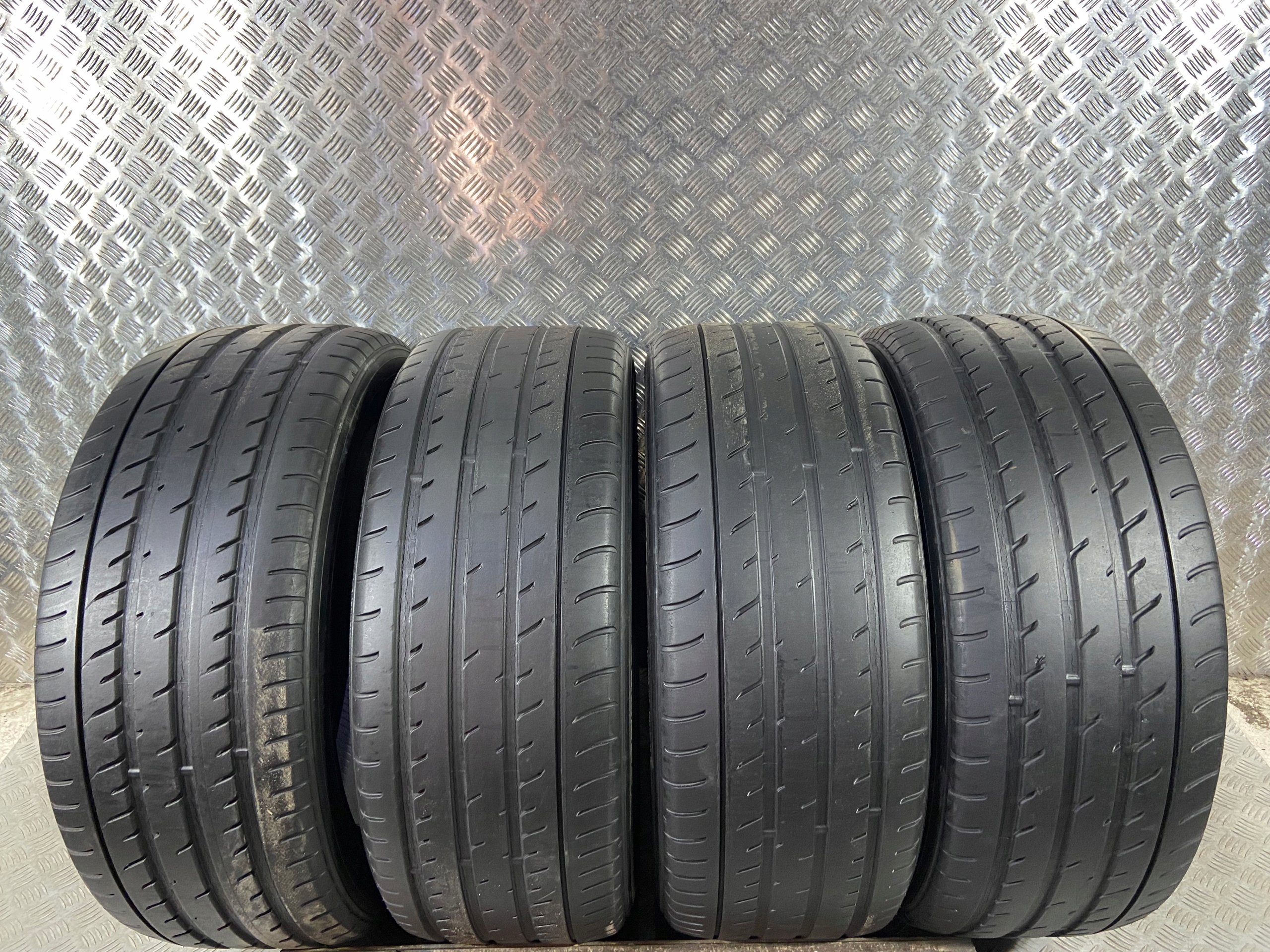 Комплект шин TOYO PROXES 265/50 / R20