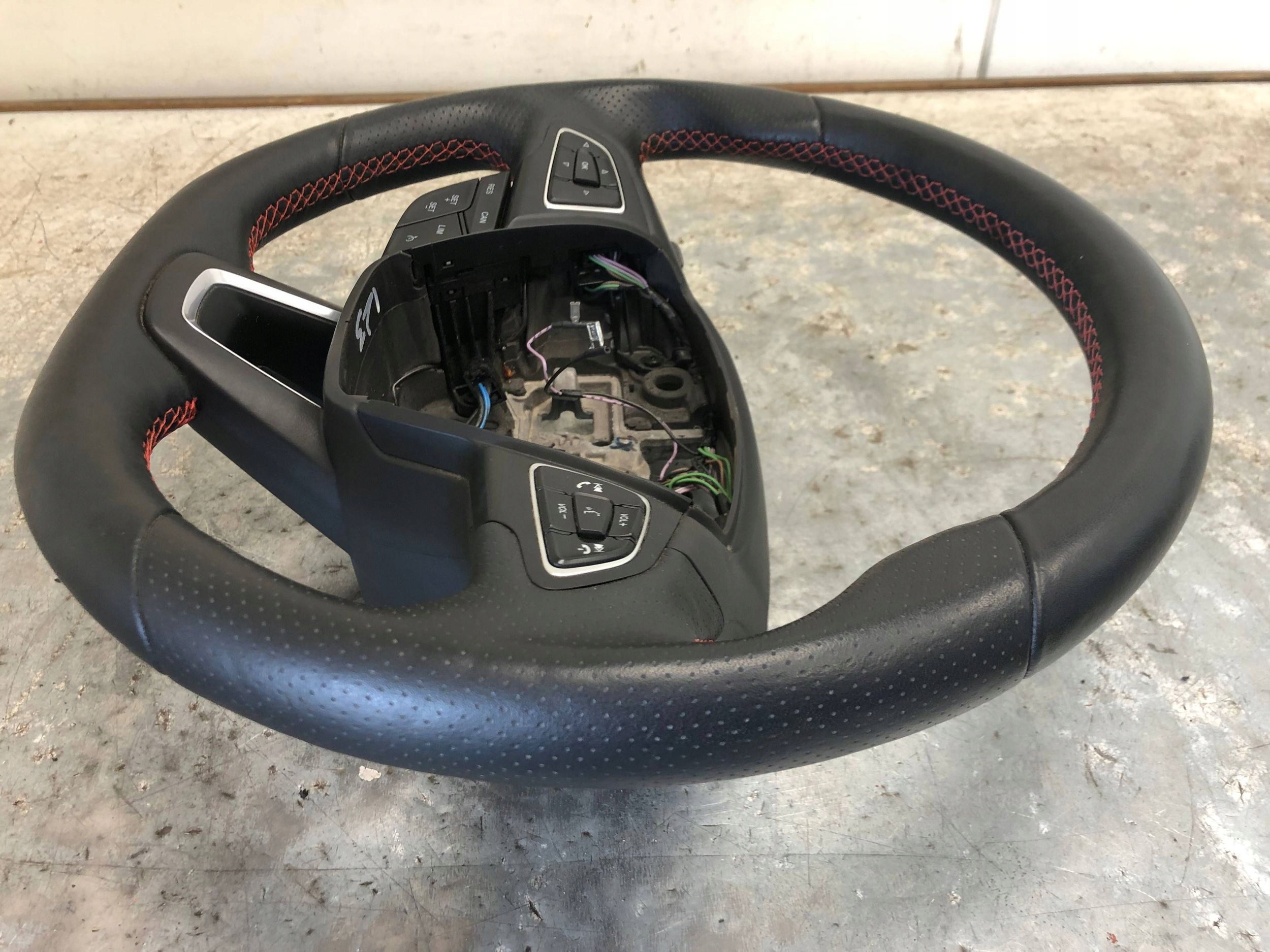 steering wheel, leather GRZANA with shifting SCIETA FORD KUGA MK2 ST
