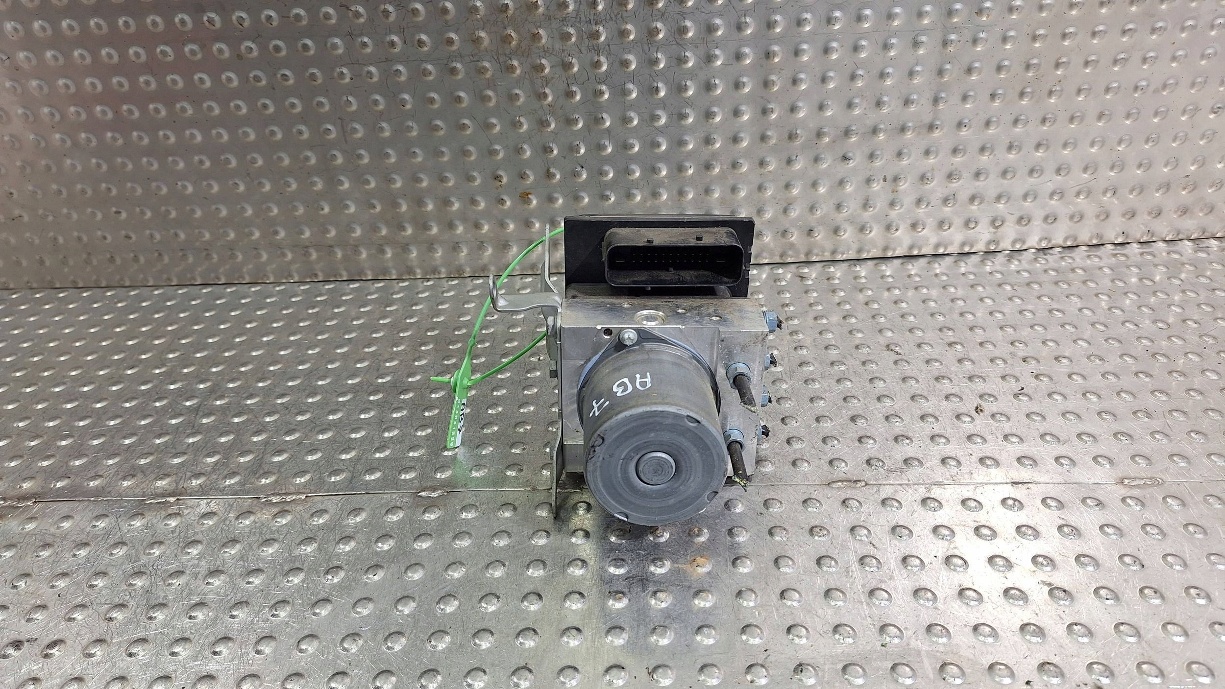 pump control unit ABS 6850226 6850230 BMW X1 E84 2.0 D