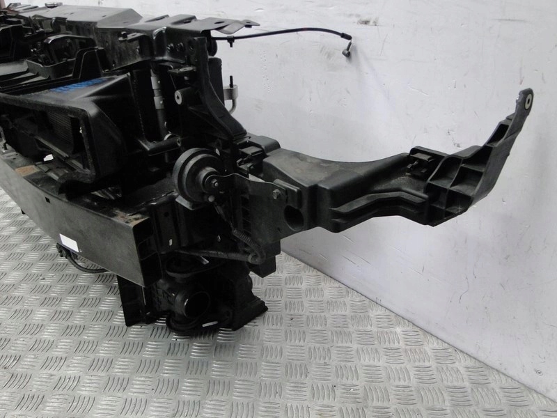 PAS PRZÓD KOMPLETNY KIA STINGER 2.0 T-GDI 2019 ROK Typ samochodu Samochody osobowe