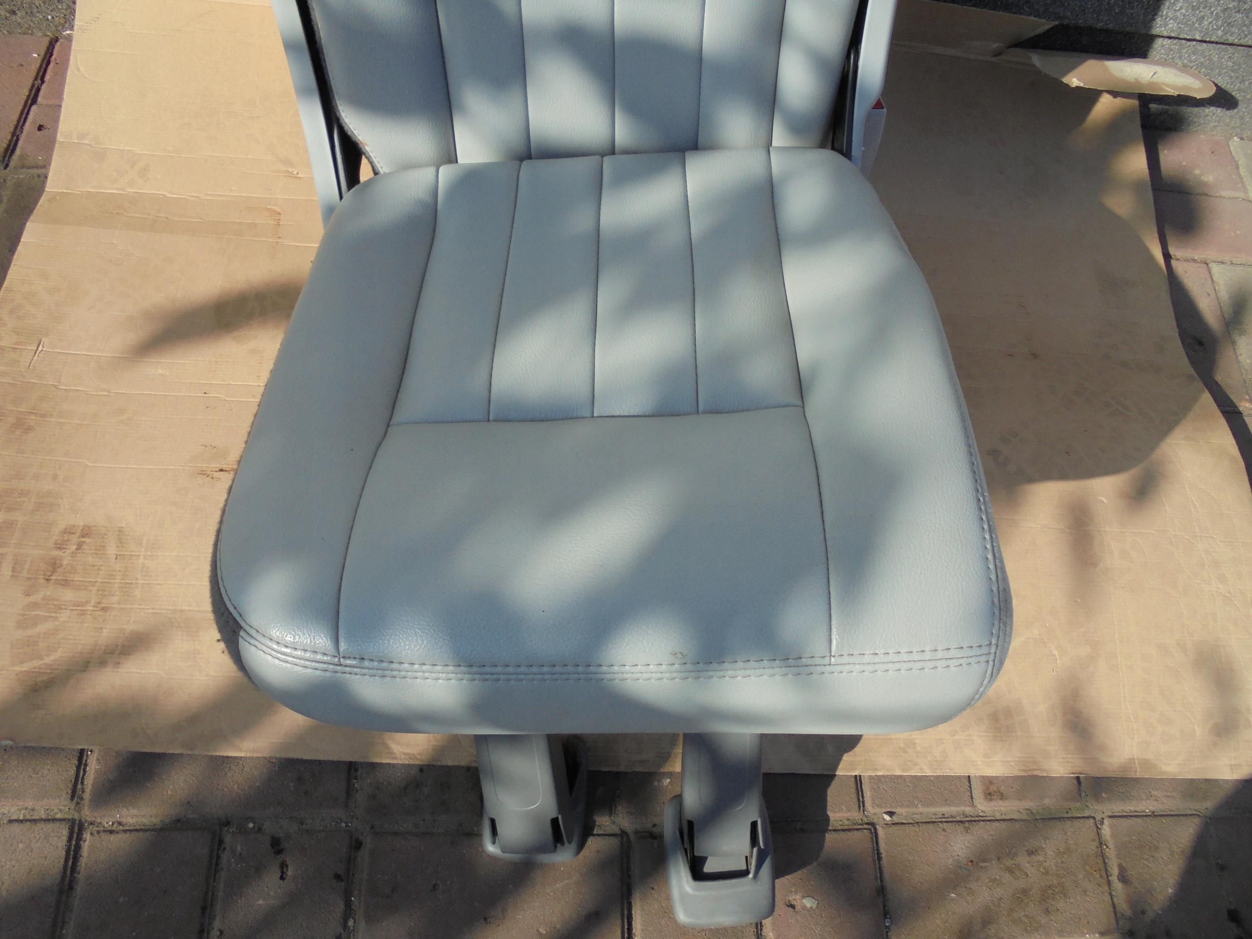 кресло задний правый 3 LINCOLN NAVIGATOR 2004