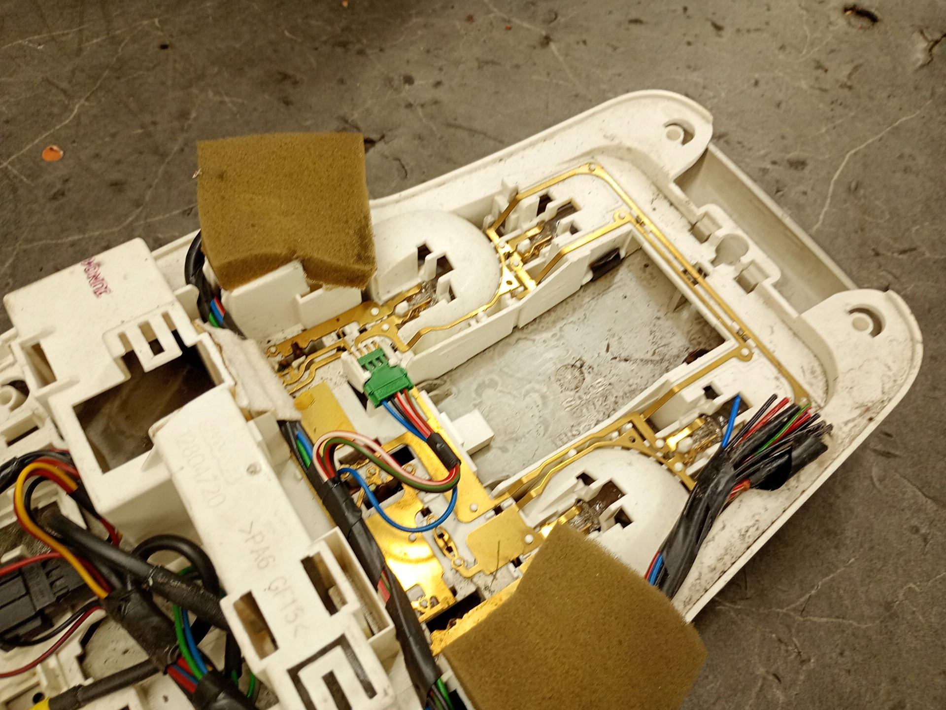 12804720 лампочка Освещение Кузова SAAB 9-3 04r