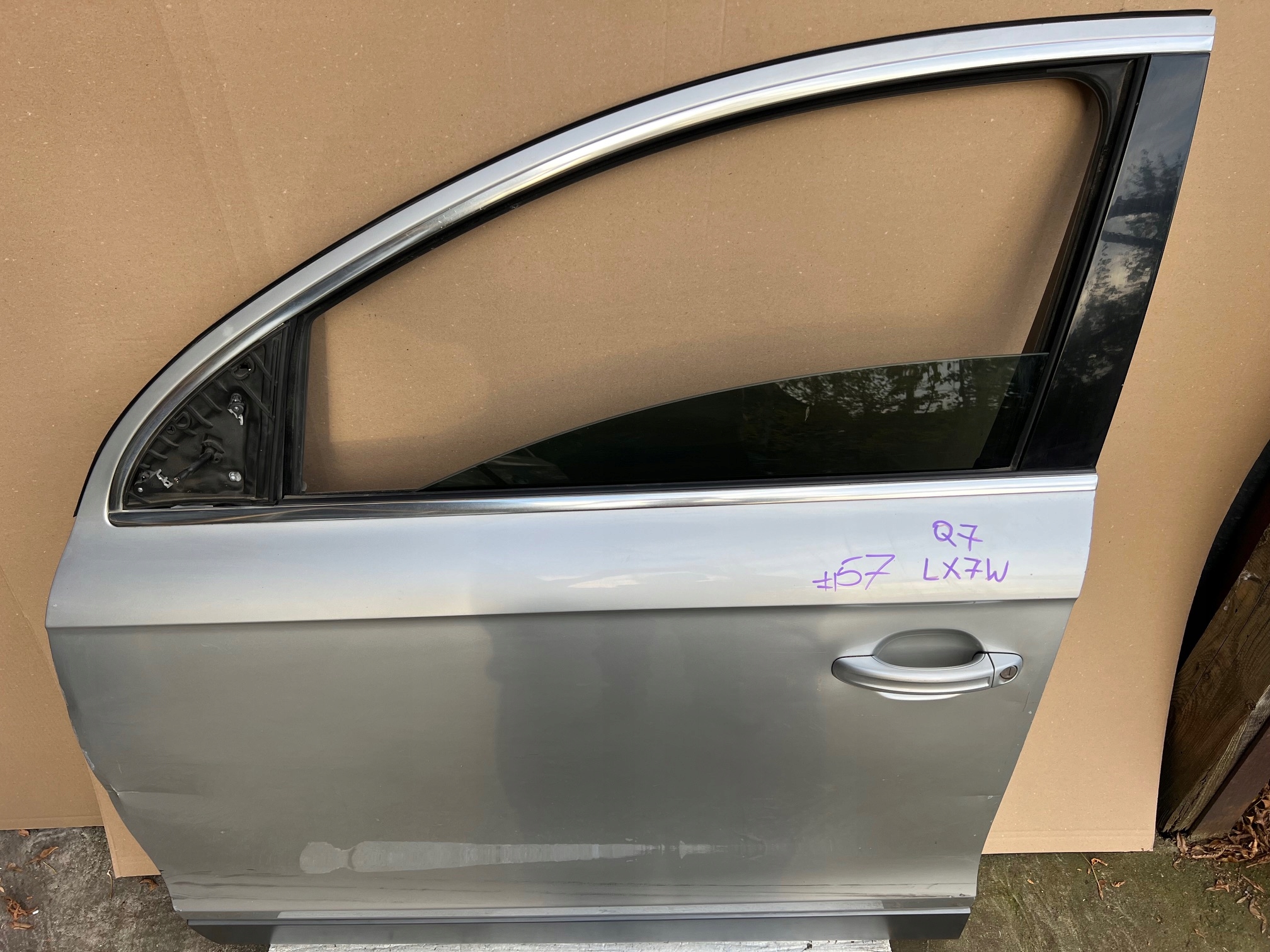 AUDI Q7 4L door left front left front LX7W