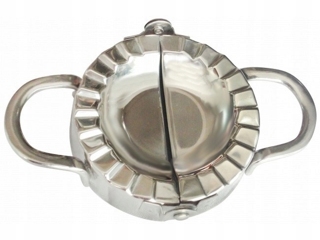 FORMA DO PIEROGÓW STAL NIERDZEWNA 10,5 cm JAKOŚĆ