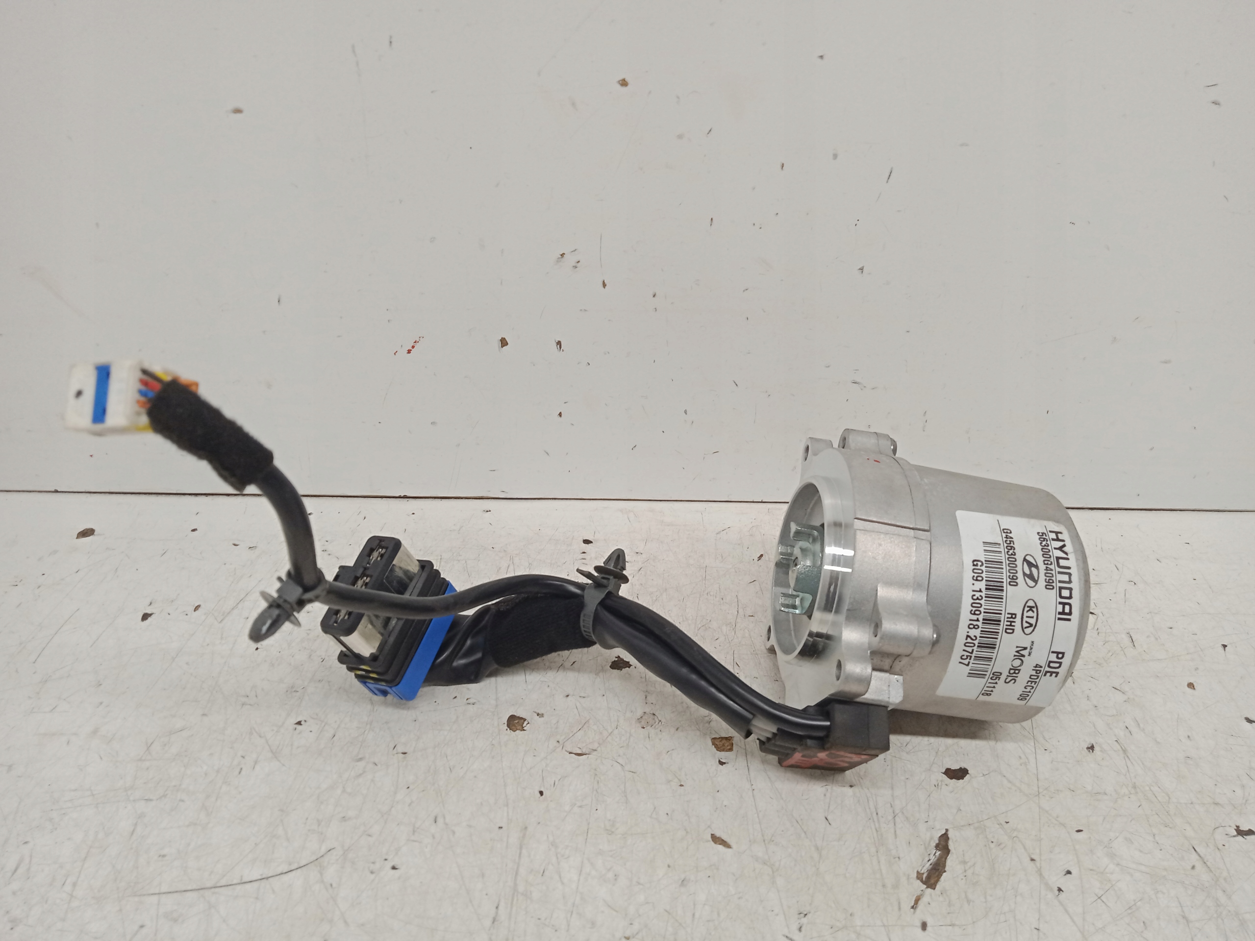 HYUNDAI I30 III engine of the control 56300-G4090 2017