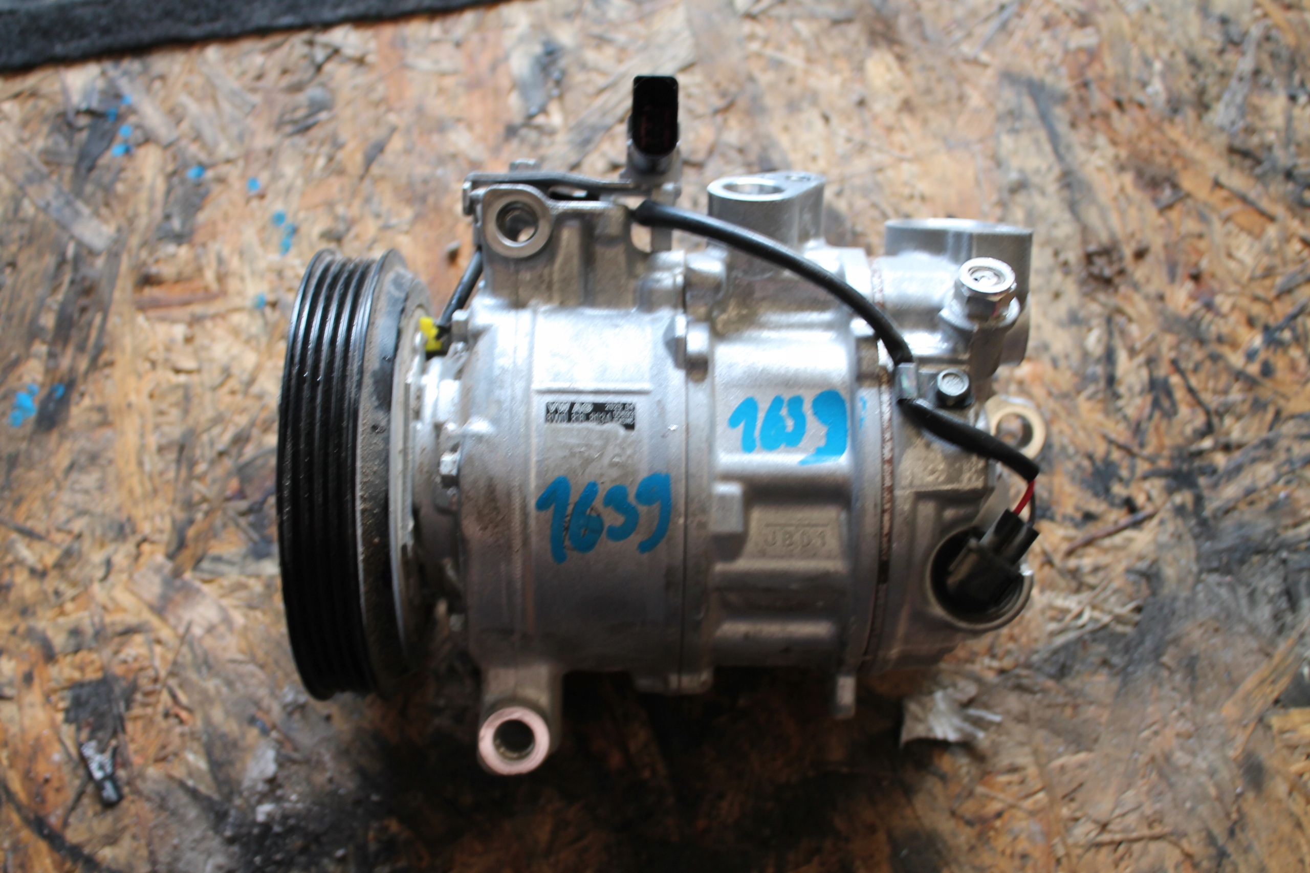 1639. Klimakompressor klimaanlage AUDI 8W0816803A