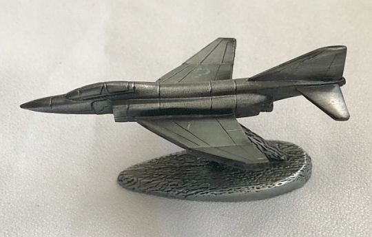 F 4 Phantom kovový model na stativu