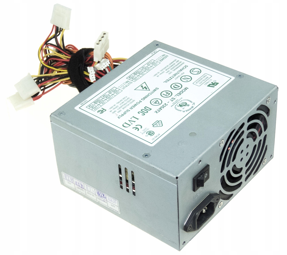 Pc Winner ST-235ATX 235W Atx 20-PIN Molex Fdd