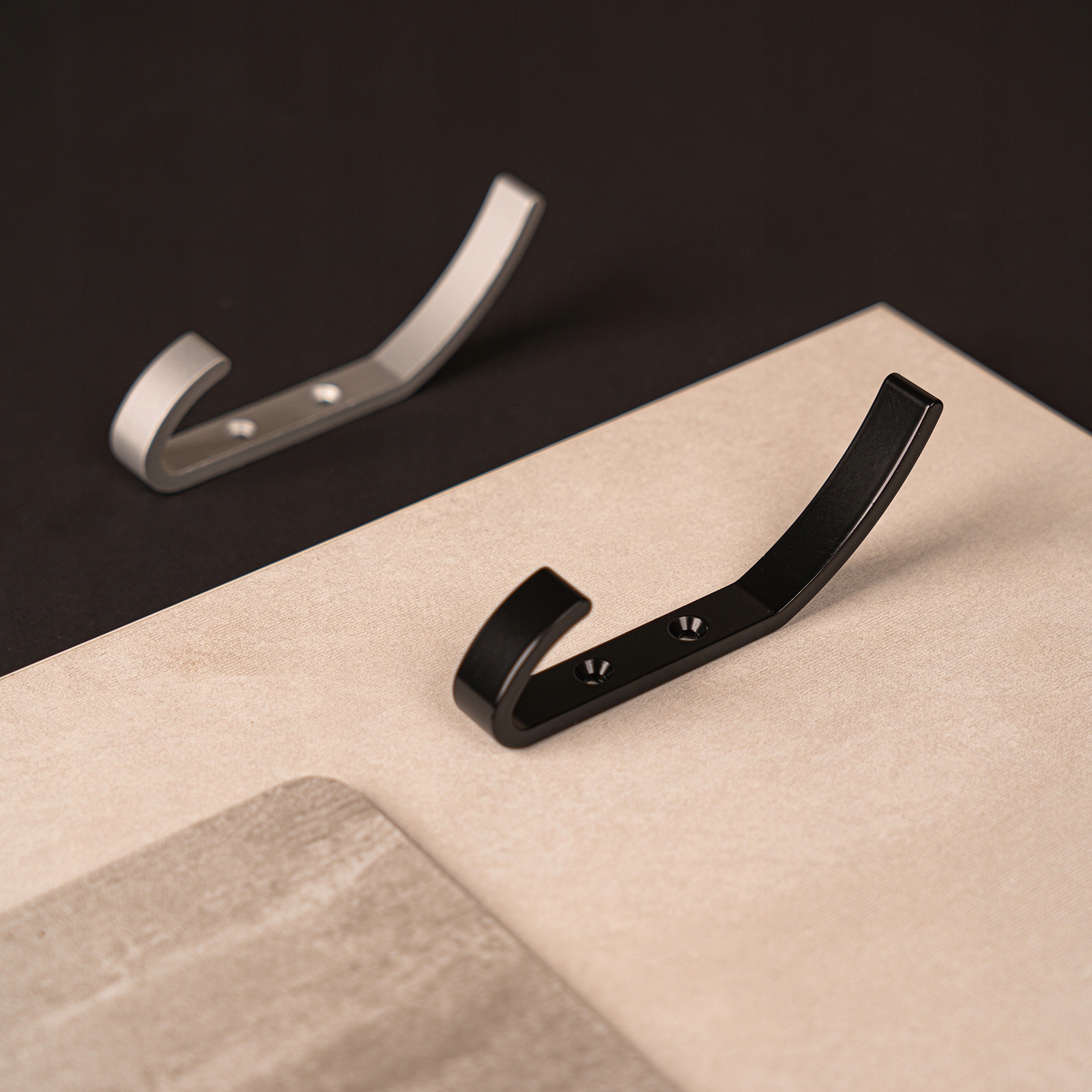 Wieszak meblowy GAMET WA02 CZARNY MAT Marka Gamet