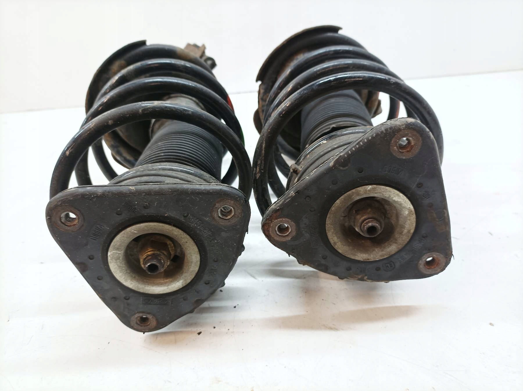 shock absorber left right front 1.8 B 125 KM Volvo S40 II (2004-2012)