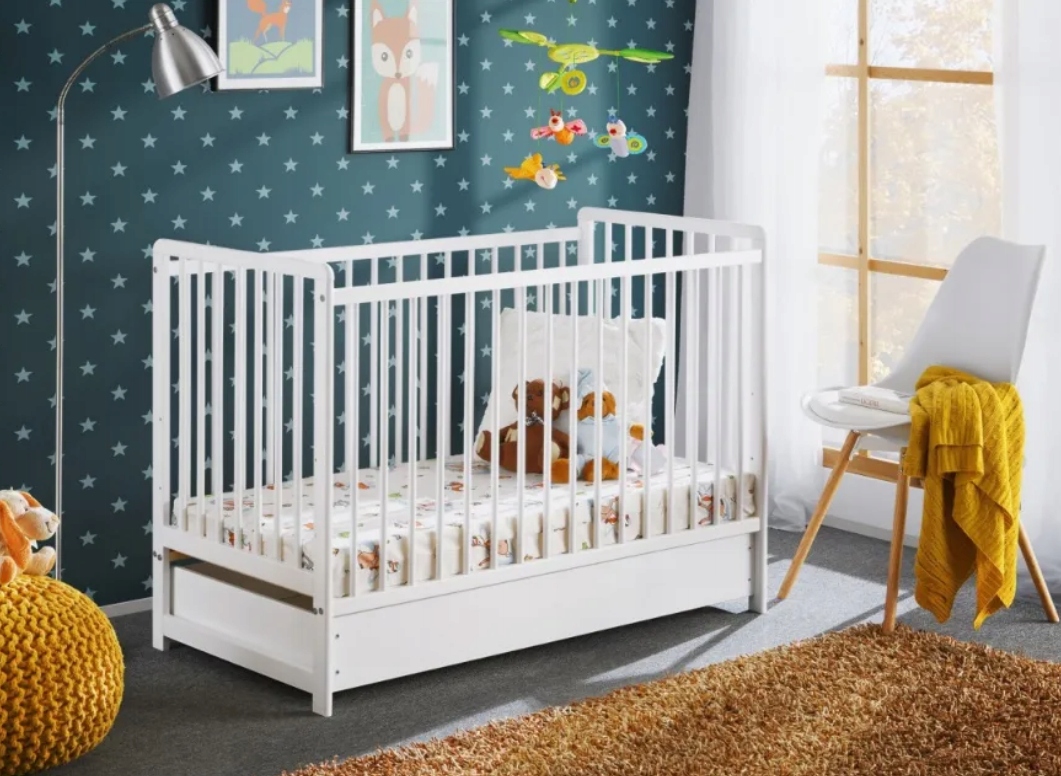 Łóżeczko dziecięce białe COPI II + pojemnik