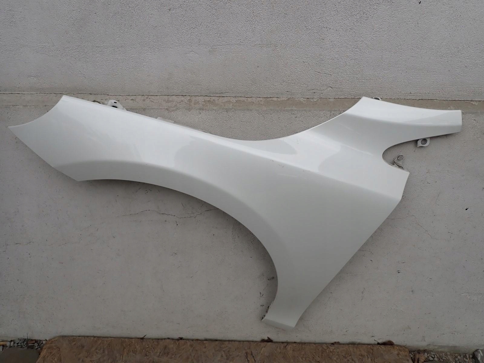 fender left front front VOLVO V40 525 2012- 31301261