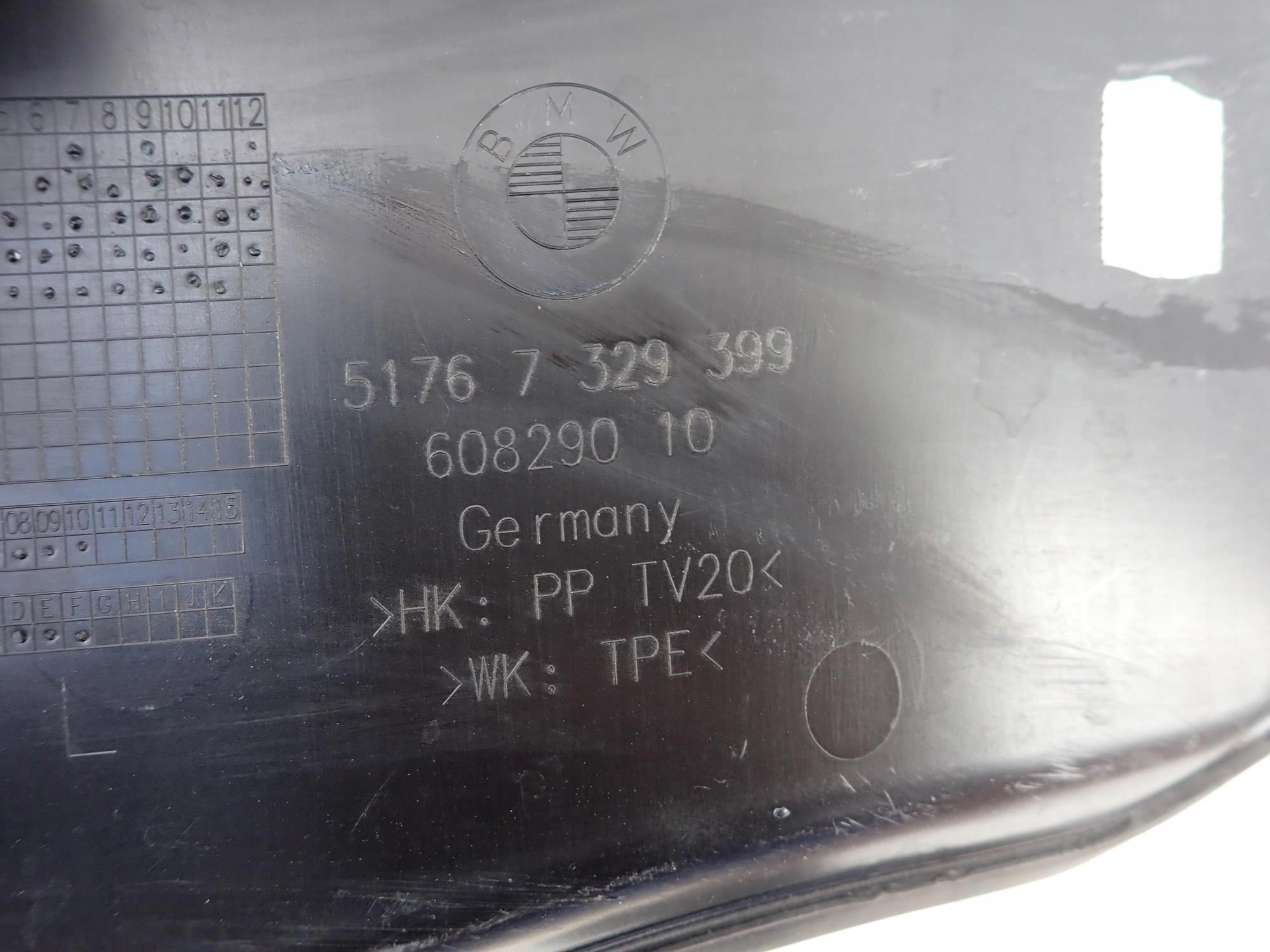 BMW X1 F48 15-22 hangszigetelő fedél bal