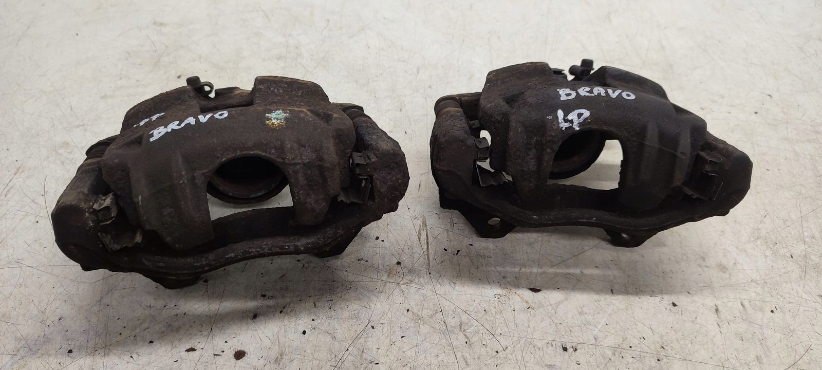 caliper front front left Fiat Bravo II 1,4 T-JET