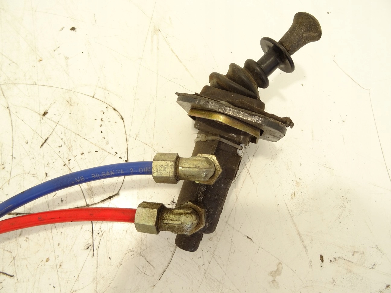 ВАЖІЛЬ РУЧНОГО ГАЛЬМА ISUZU TURQUOISE