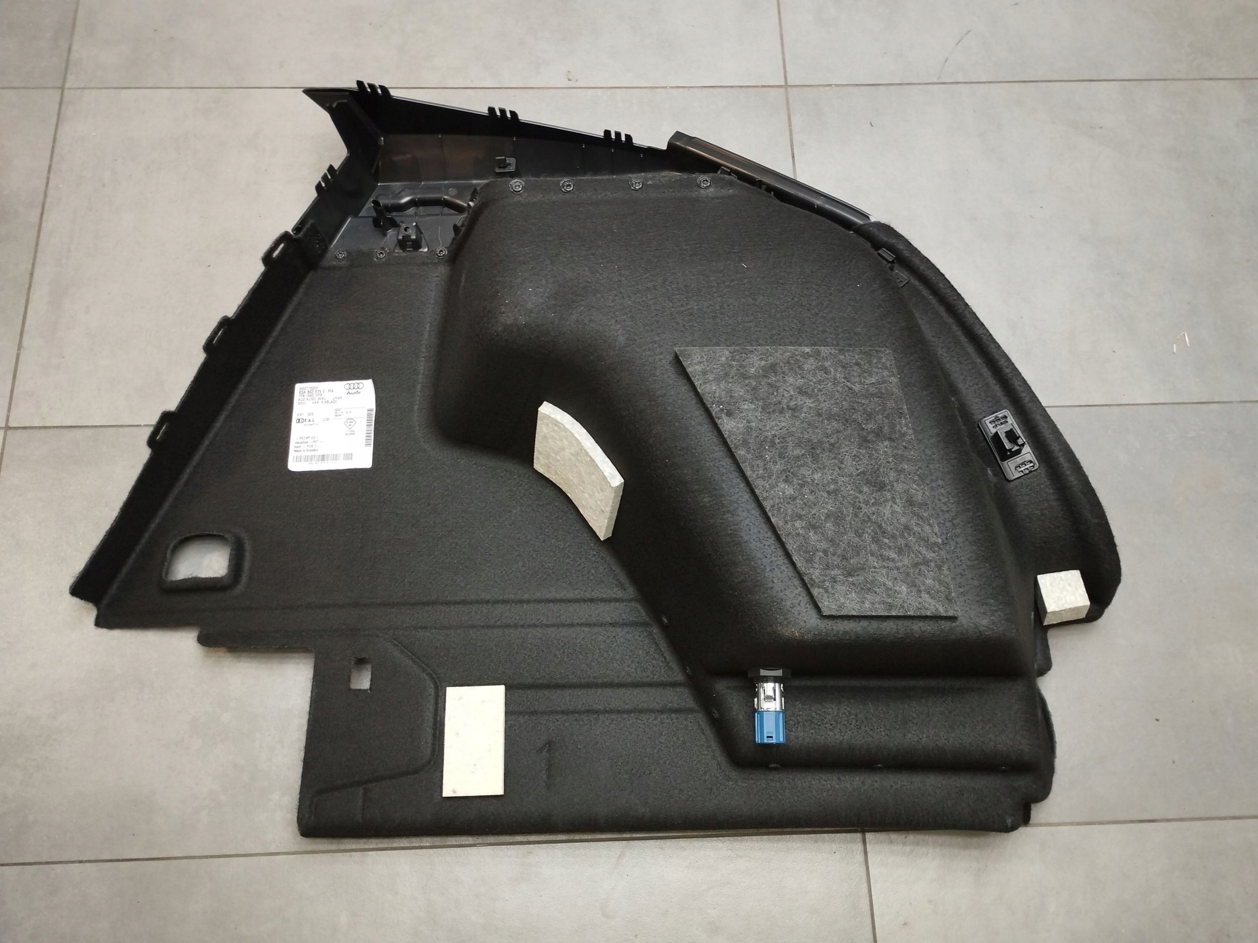 Audi Q3 F3 83A boot upholstery left rear part 83A863879E
