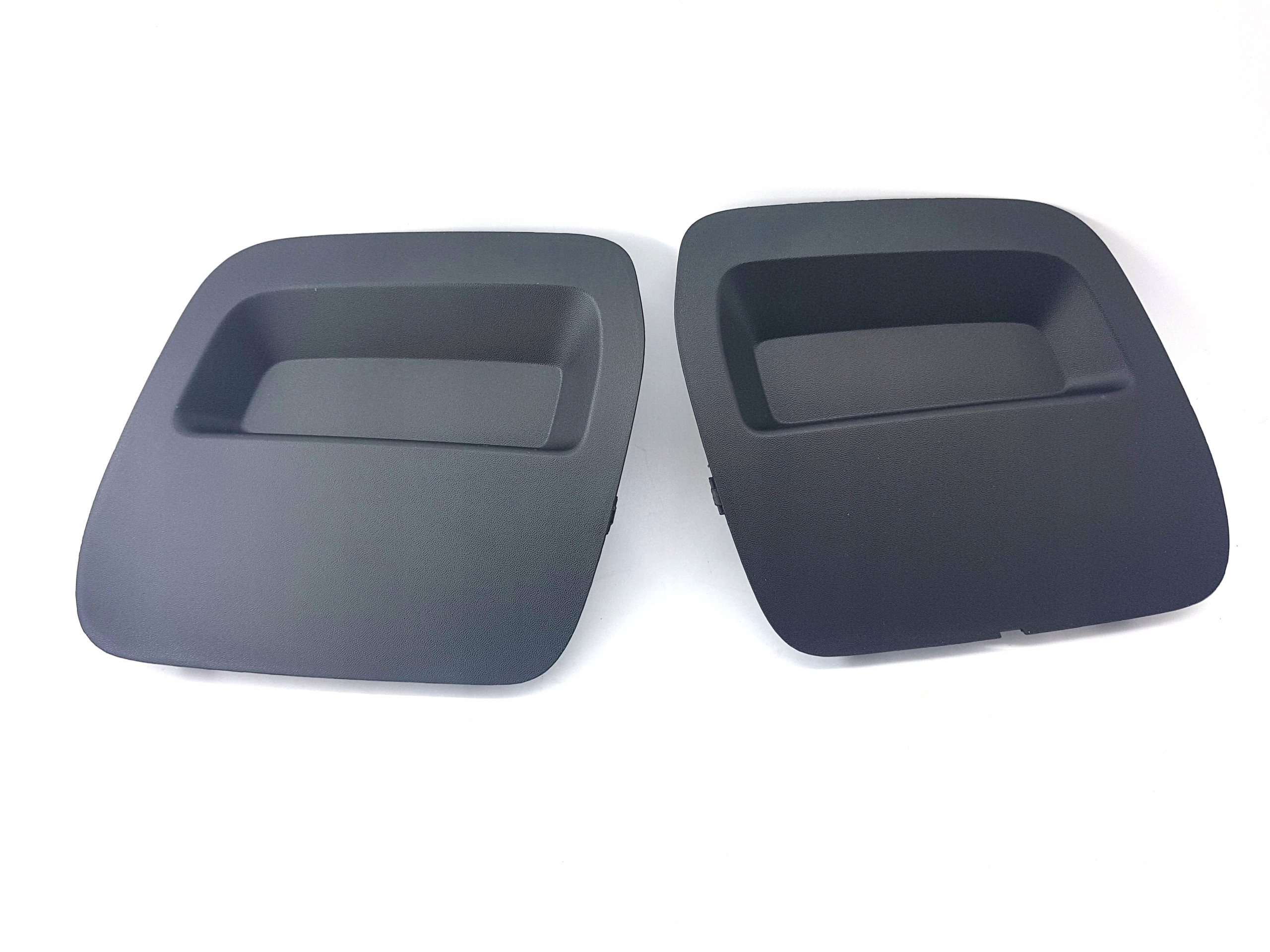 ZASLEPKA ZDERZAKA PRZOD DACIA DUSTER II KOMPLET