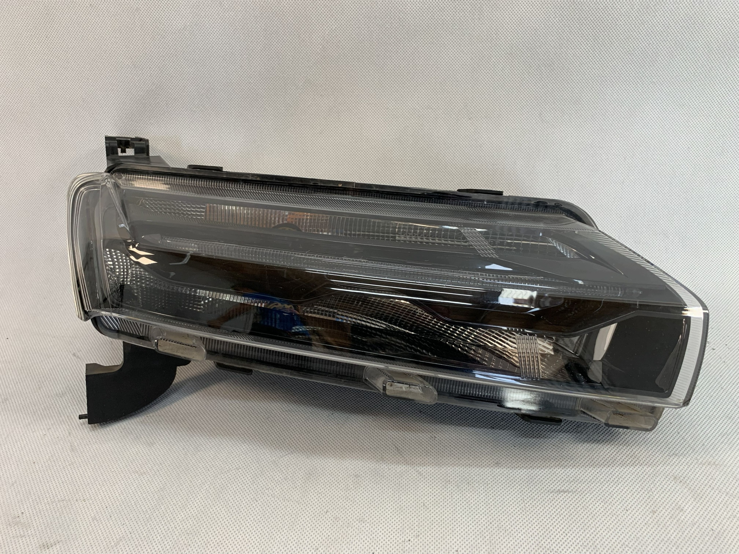 light right front DRL Dacia Spring 21r 266008993R 07.26