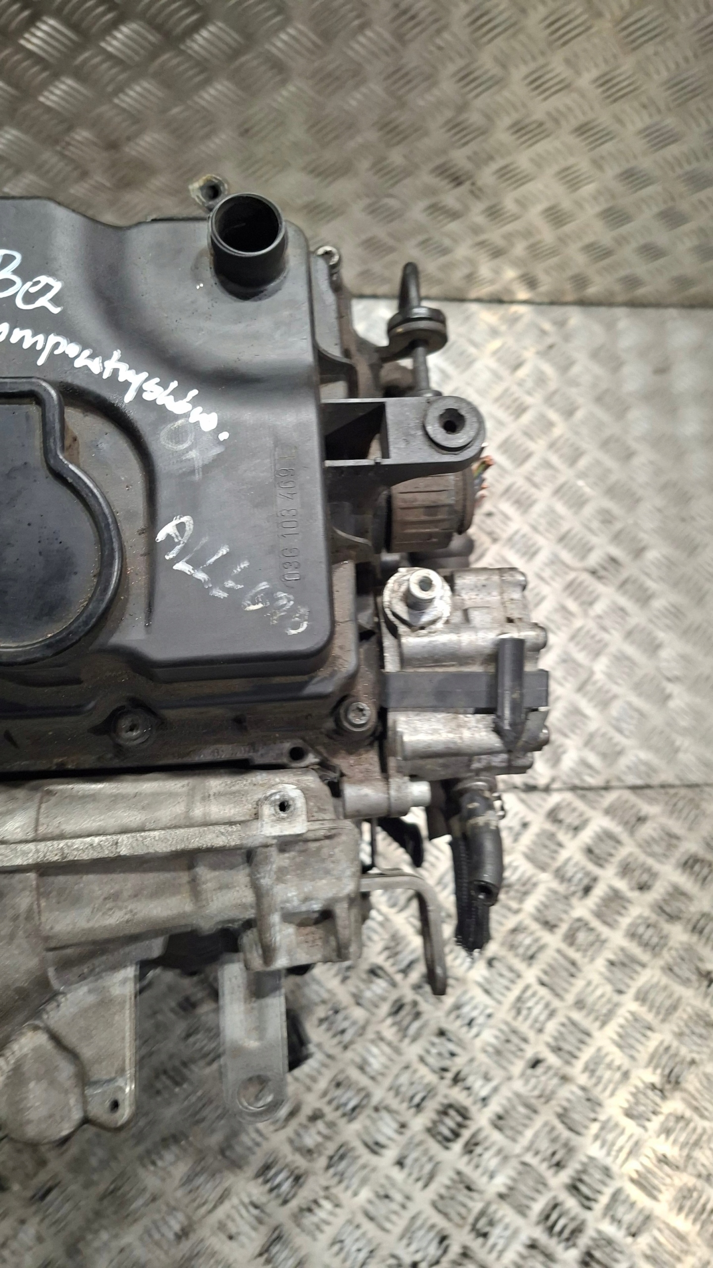 engine unprotected pillar VW PASSAT B6 2.0TDI BMP