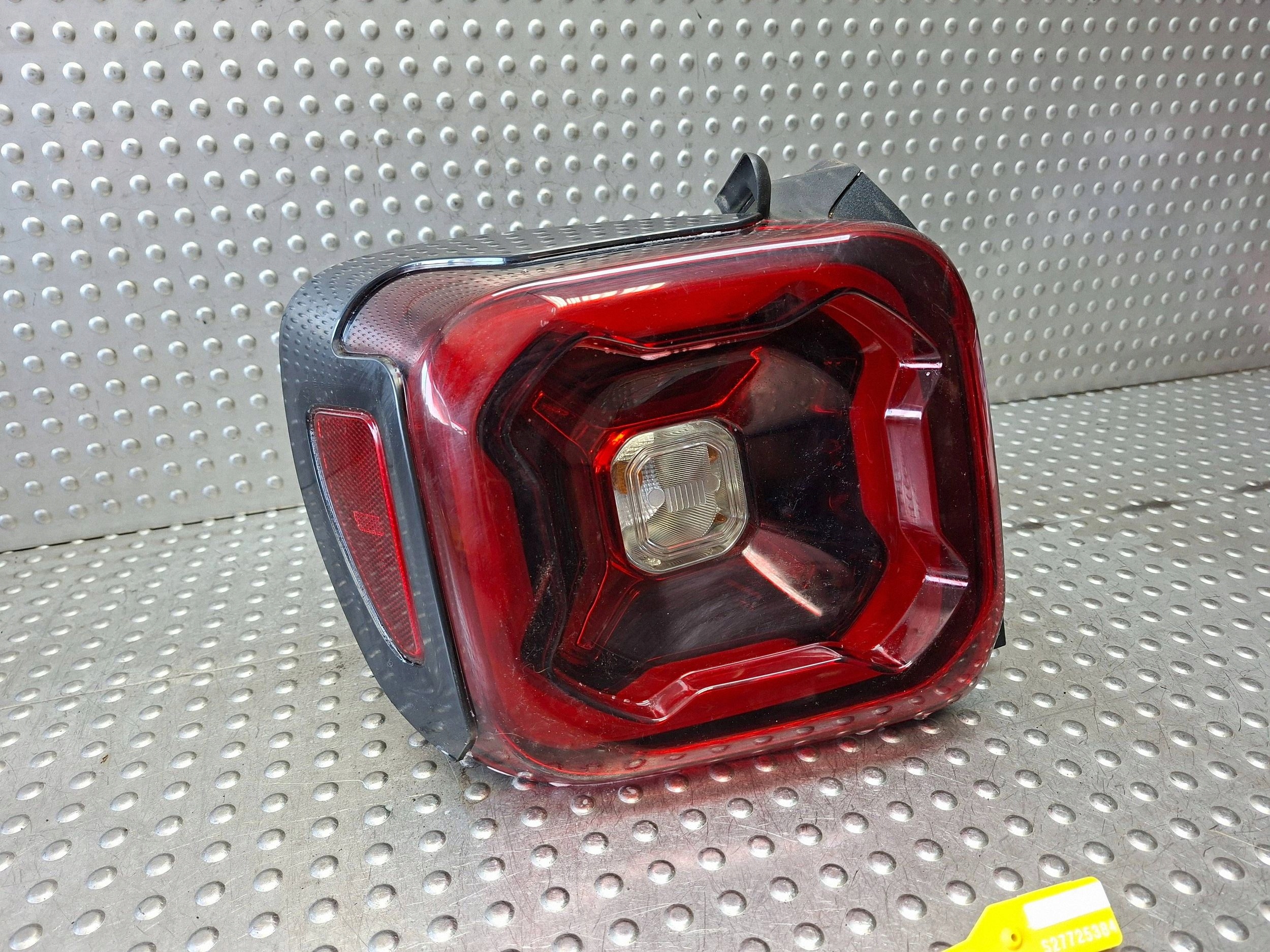 light rear part left JEEP RENEGADE LIFT 18- EU 52087957