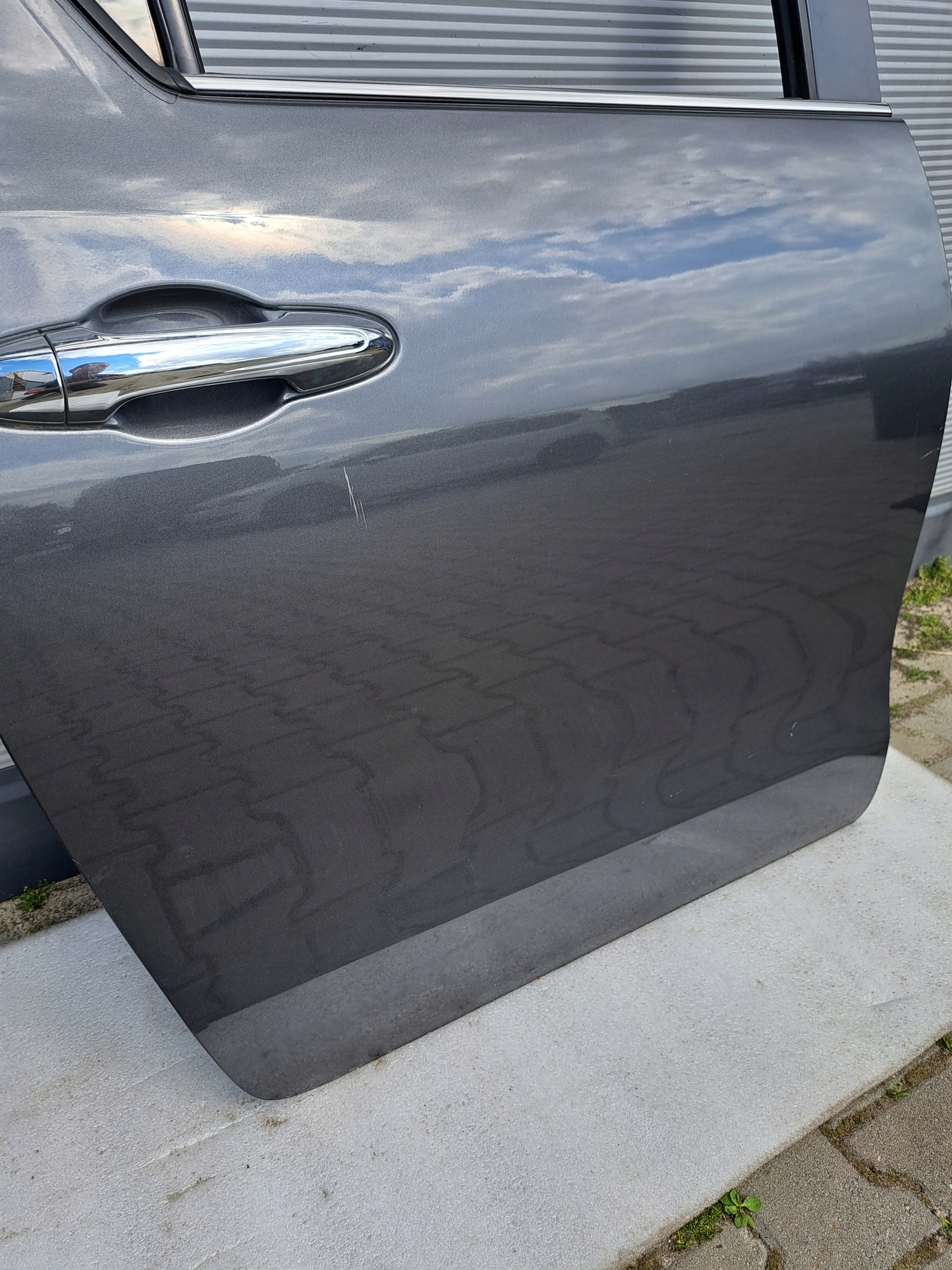 TOYOTA HILUX VIII INVINCIBLE DRZWI PRAWY TYŁ ORYGINAŁ Typ samochodu Samochody osobowe